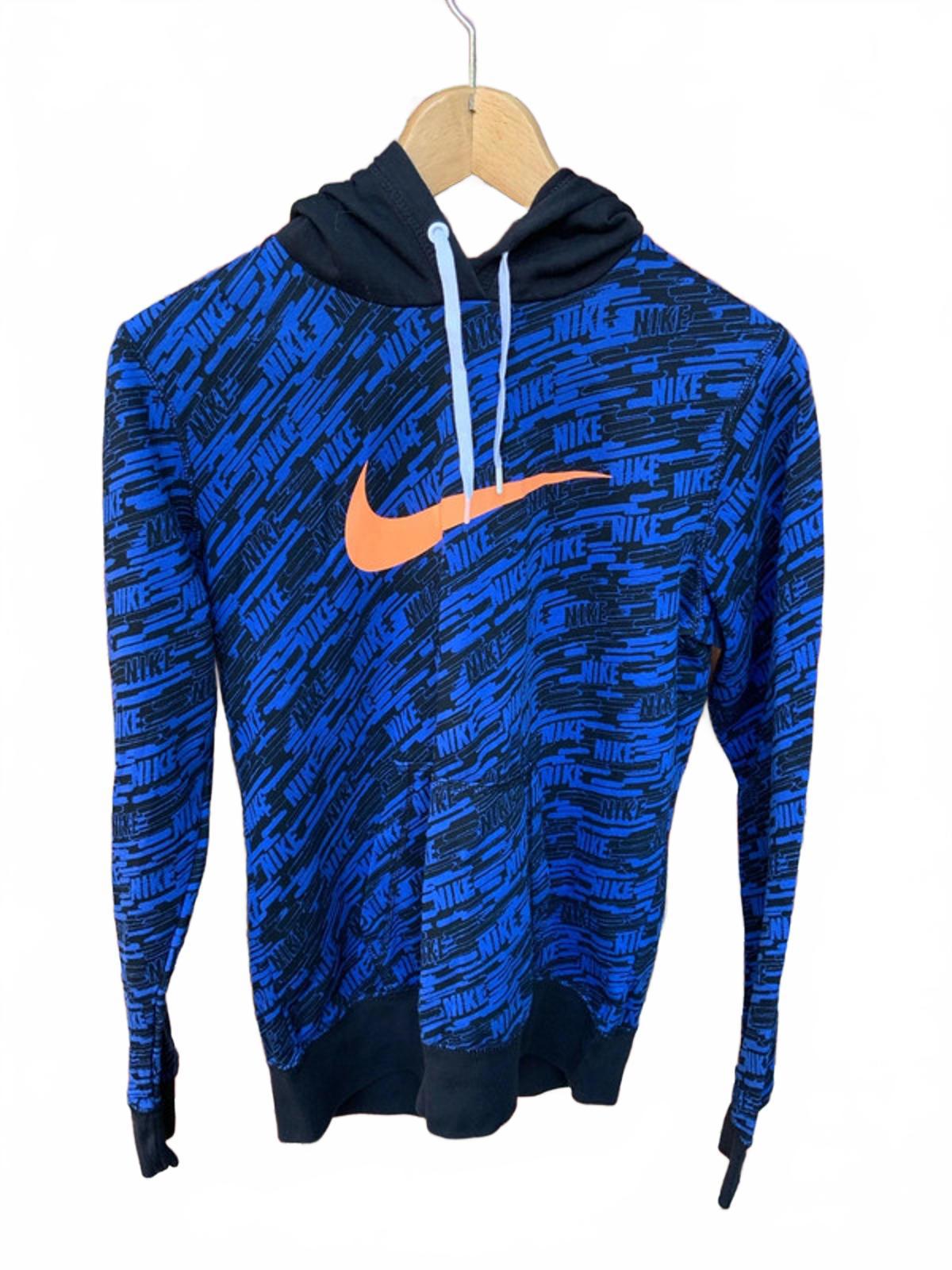 Nike hoodie junior medium