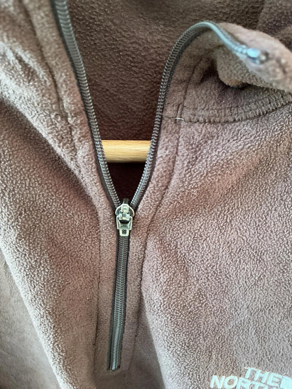 The North Face Men's Brown Fleece Pullover Medium