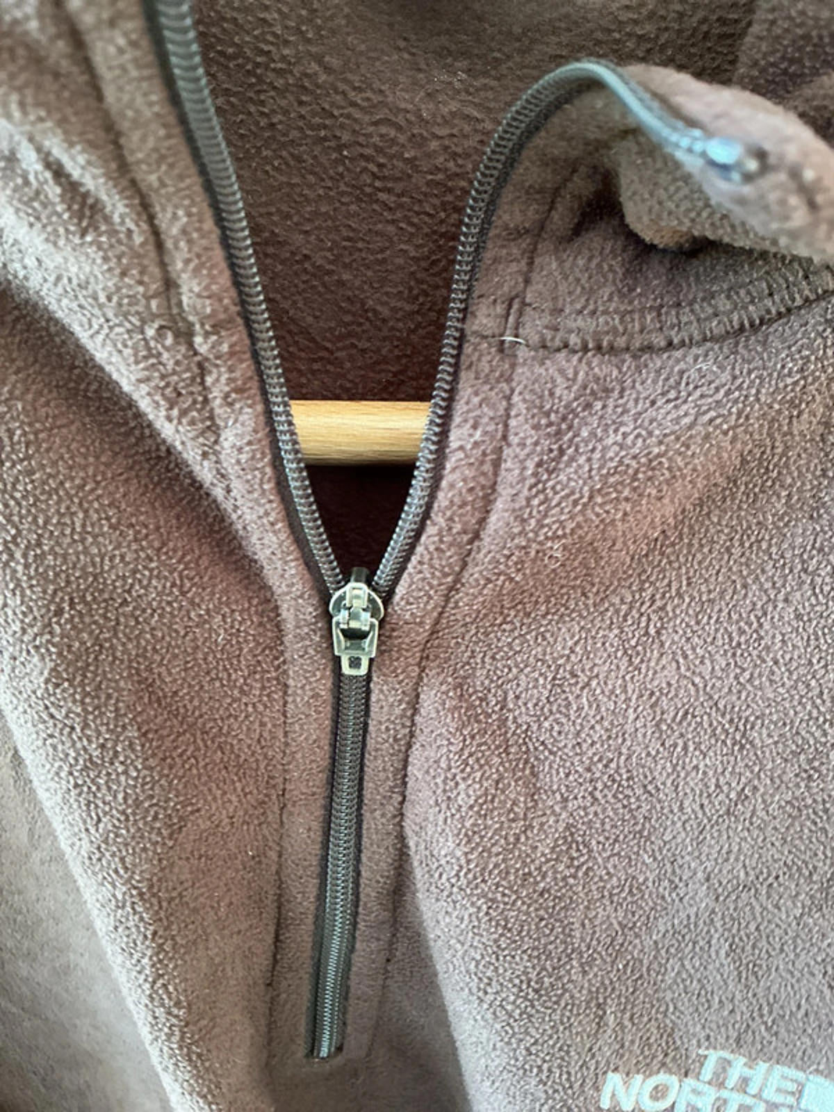 The North Face Men's Brown Fleece Pullover Medium