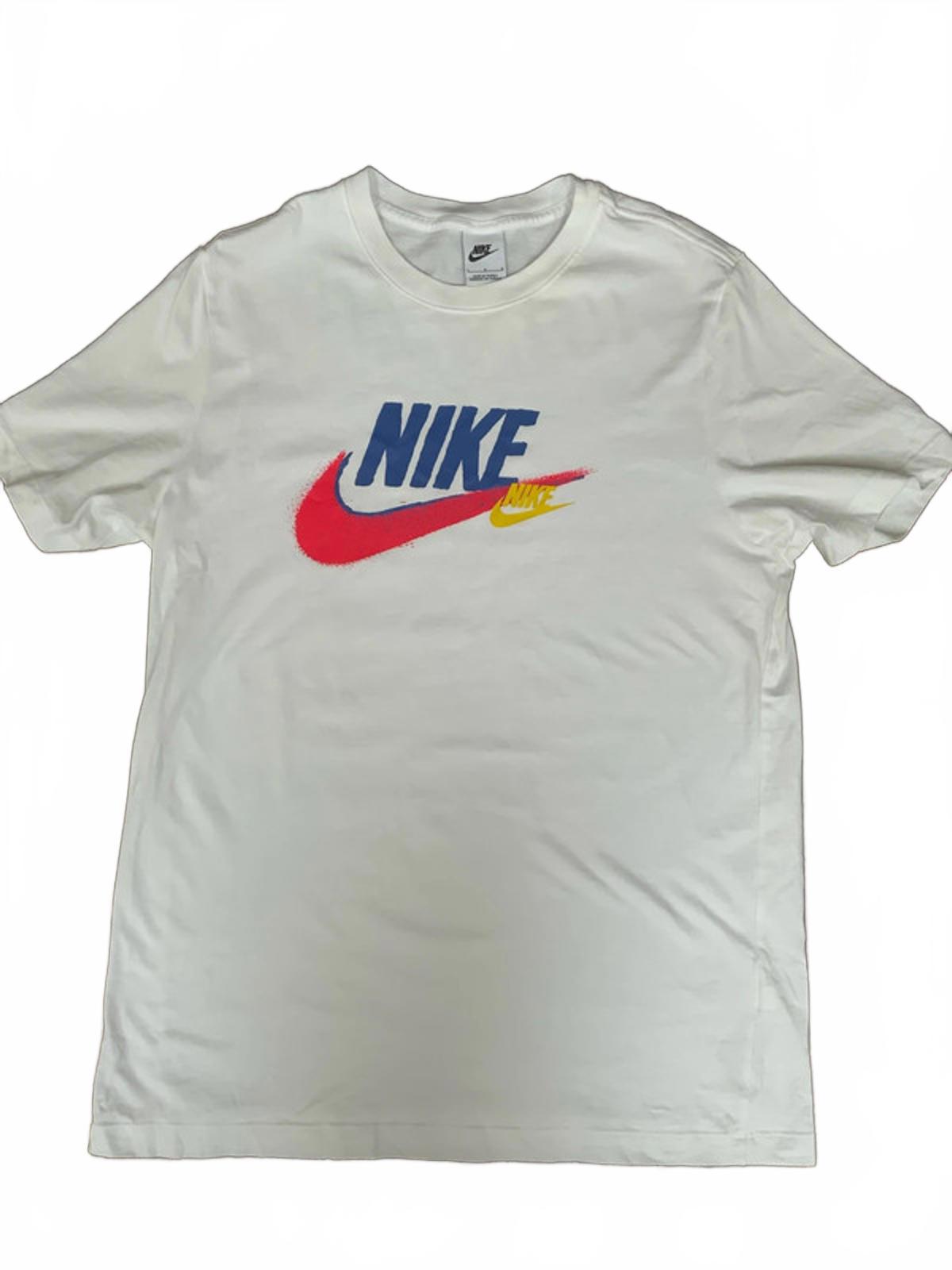 Nike T-shirt large
