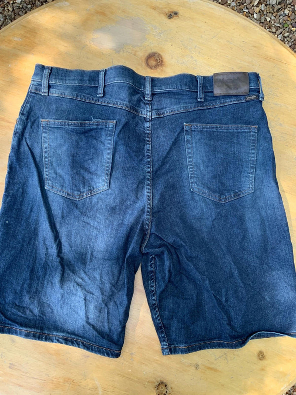 Wrangler denim shorts 40 waist