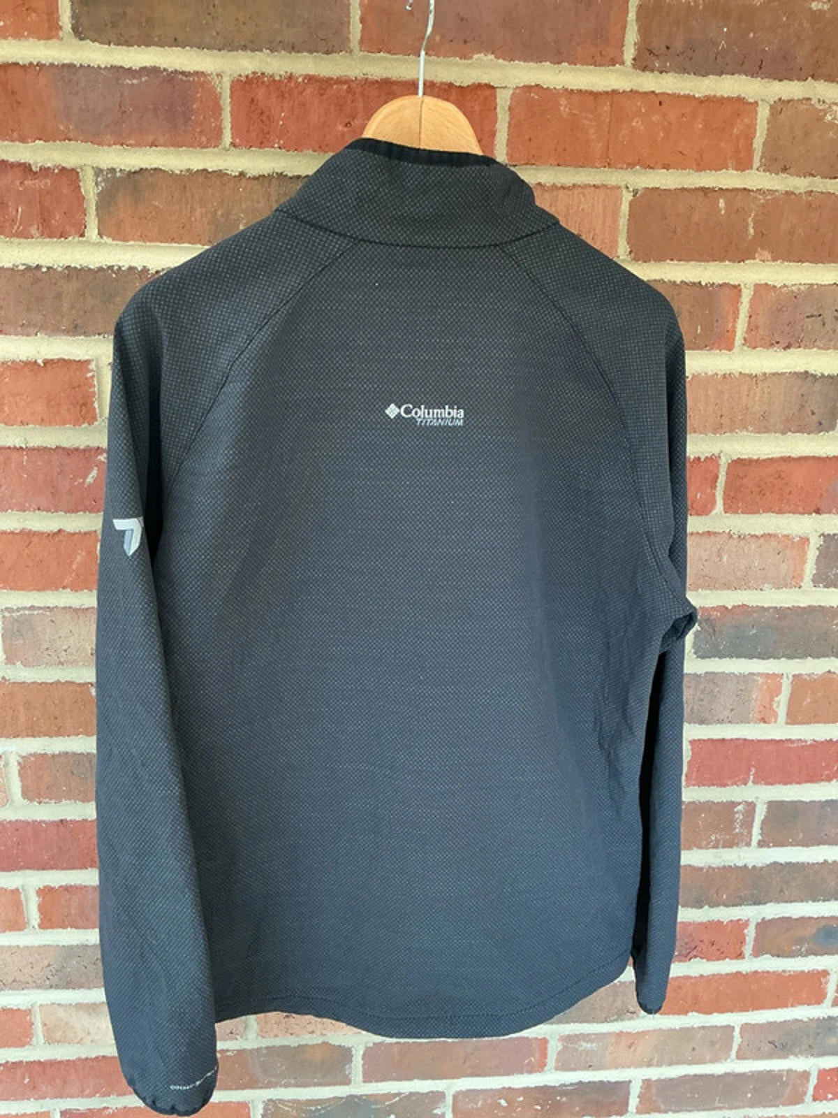 Columbia Titanium Men's Size Medium Black Full Zip Lightweight Jacket
