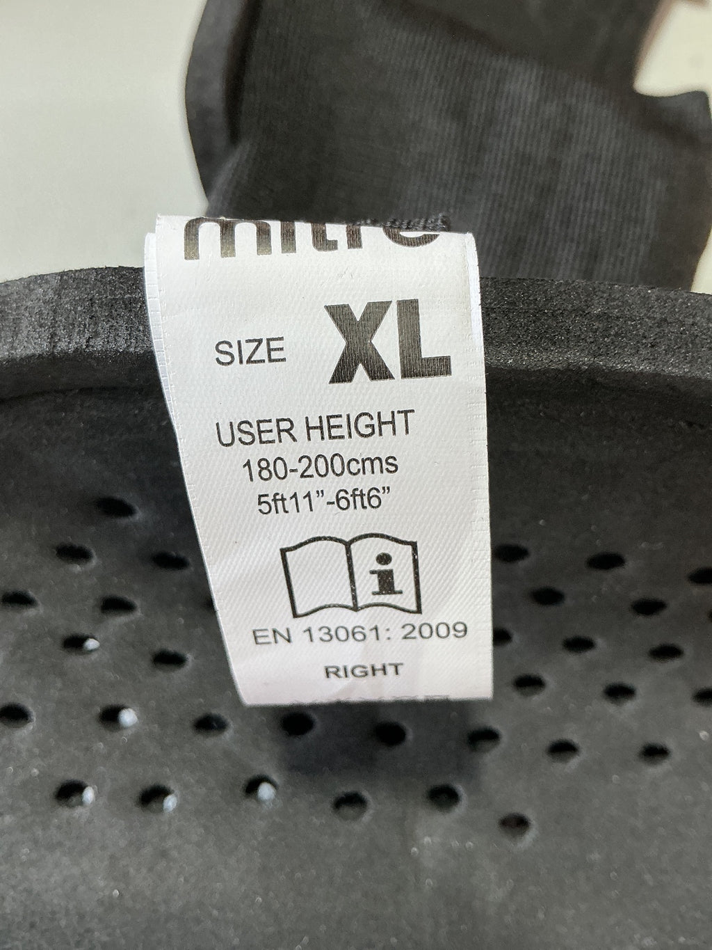 Mitre XL Black Shin Guards with Protective Aircell Power Technology