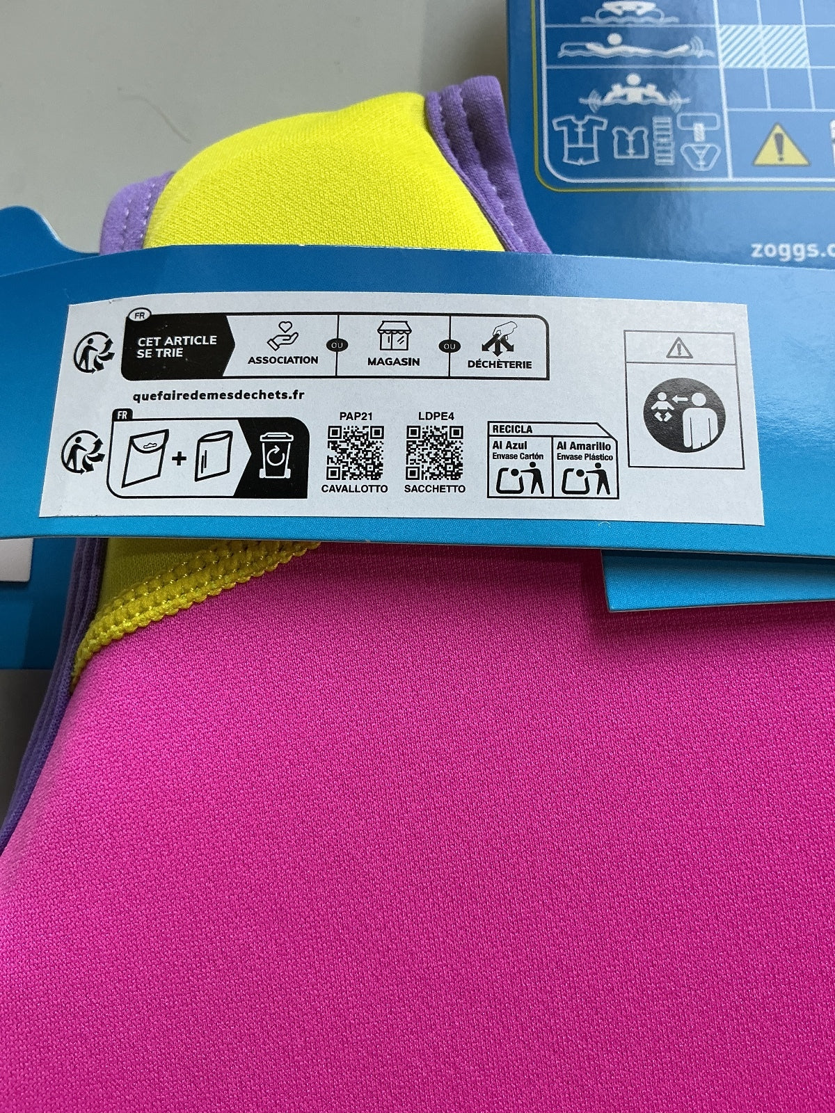 *NEW* Zoggs Swimsure Jacket Pink Yellow Purple Size EU 4-5Y 18-30kg
