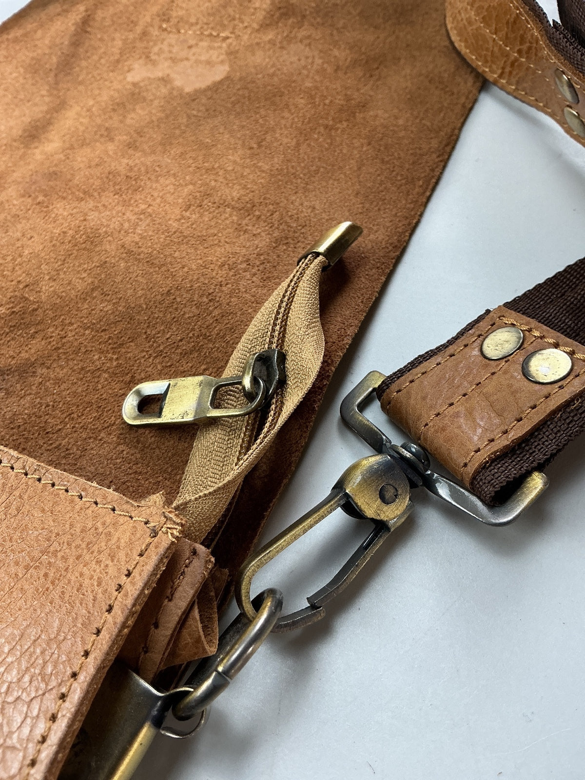 Oxford Chariot Unisex Luxury Bespoke Leather Crossbody Bag Brown