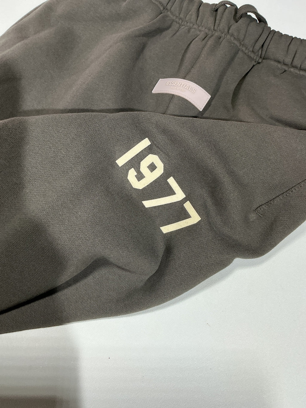 Fear of God Essentials 1977 Sweatpants Joggers Size Regular Xs Dark Grey