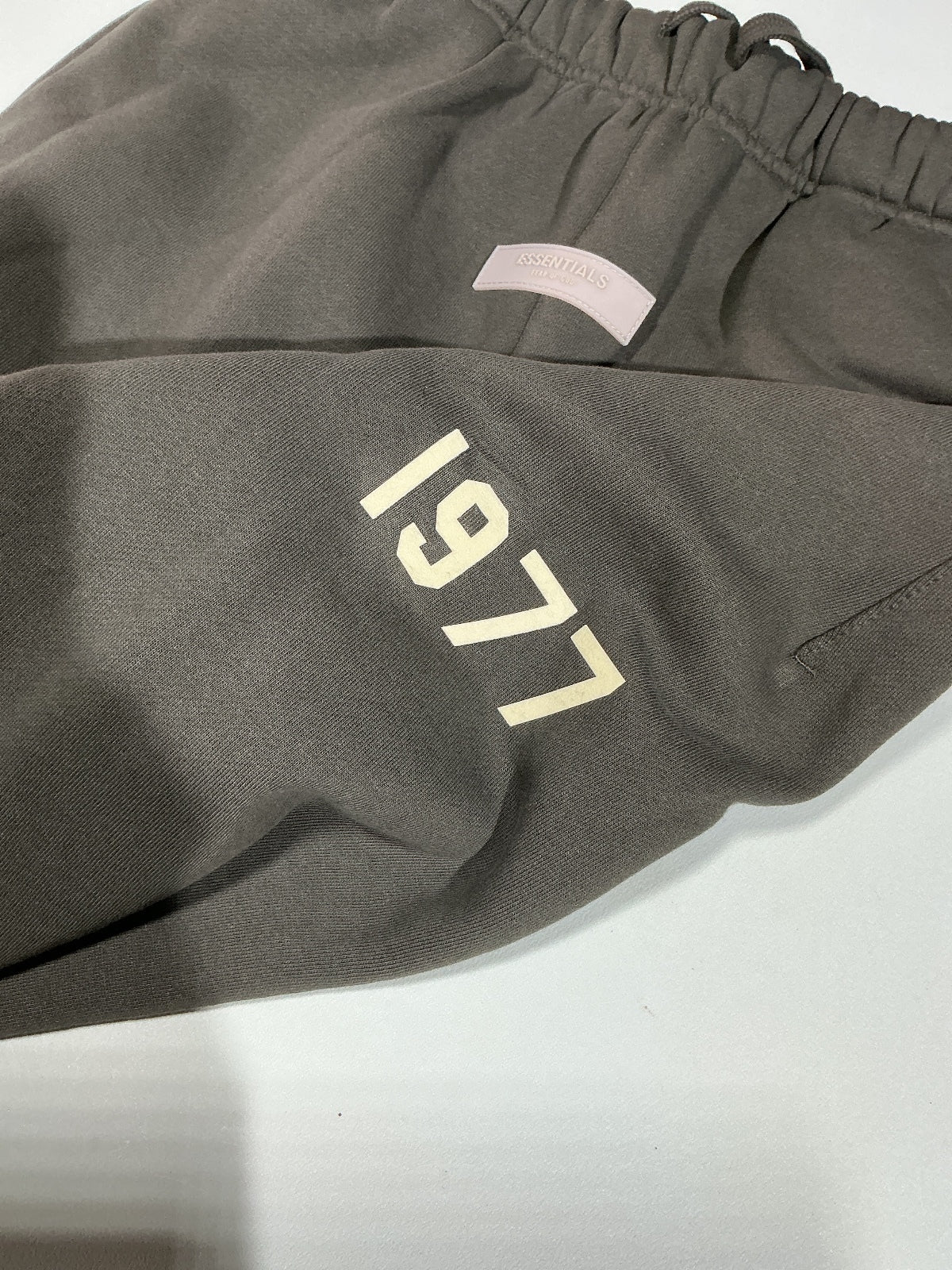 Fear of God Essentials 1977 Sweatpants Joggers Size Regular Xs Dark Grey