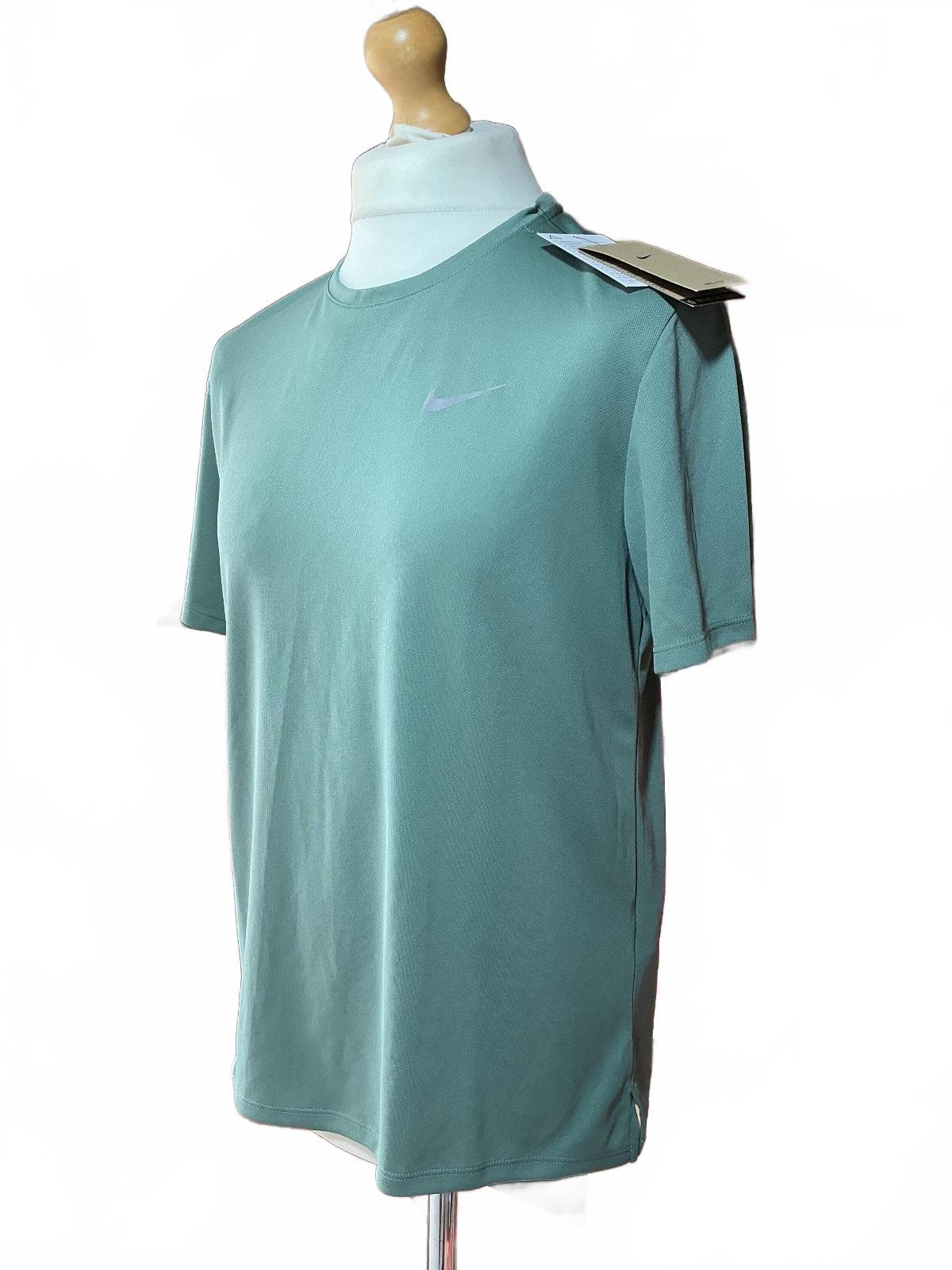 *NEW* Nike Dri-FIT Men's Medium Green Short Sleeve Sports T-Shirt