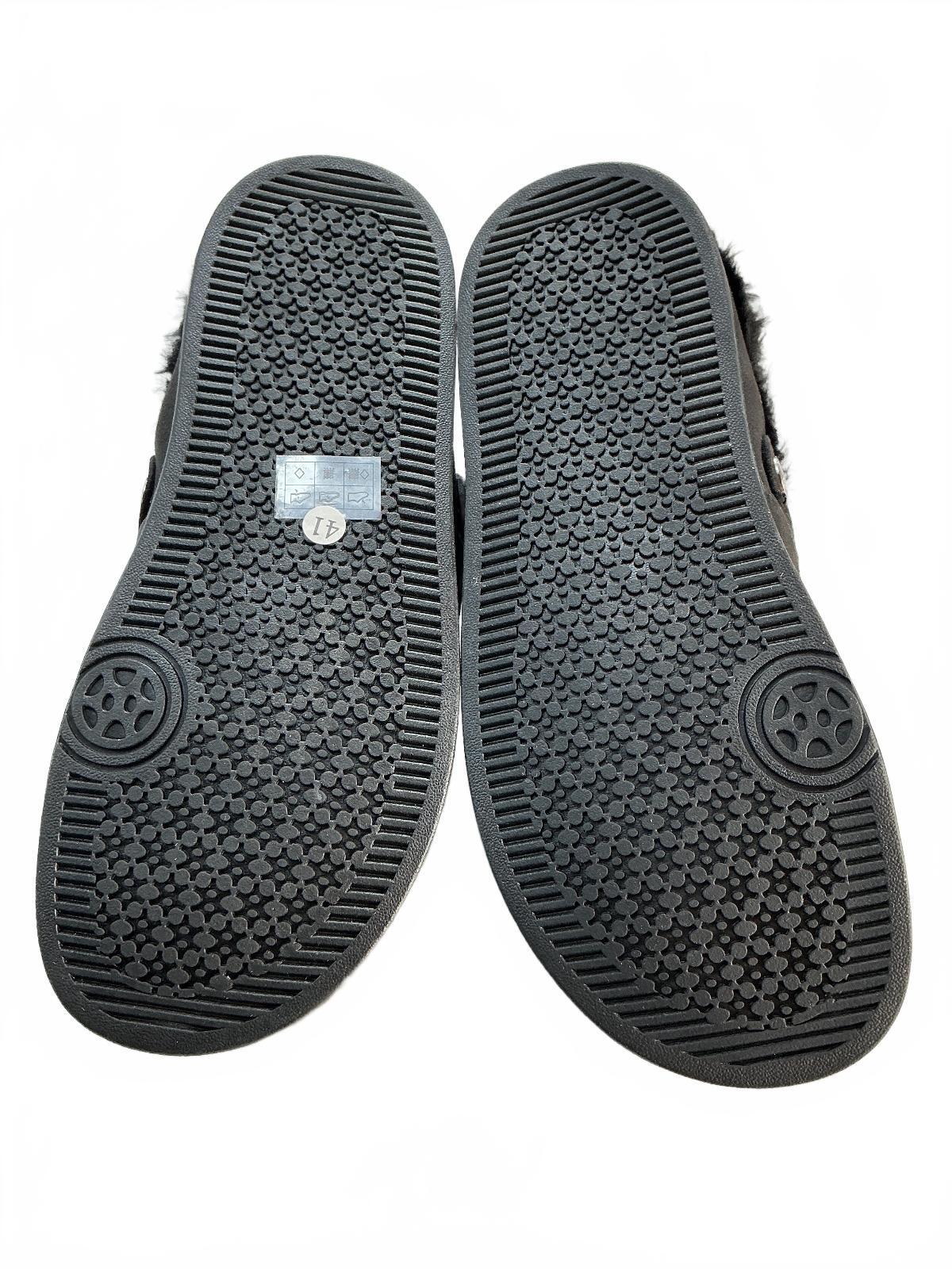 Sisttke Winter Clogs Women's Size 7.5 Black Suede Adjustable Strap Faux Fur