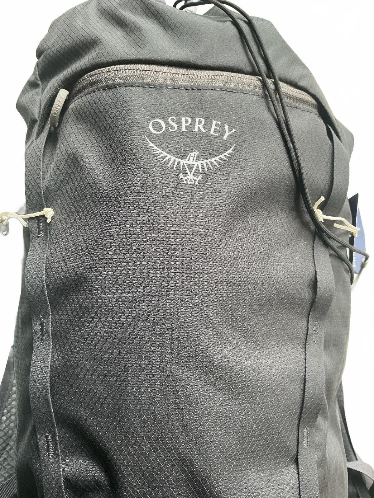Osprey Daylite Black Backpack Lightweight Daypack Hiking Travel 15L
