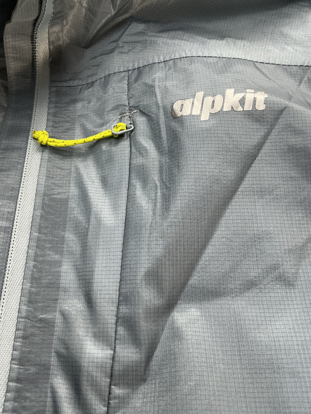 alpkit Gravitas Women's Ultra Lightweight Waterproof Hooded Jacket Size 10 Grey