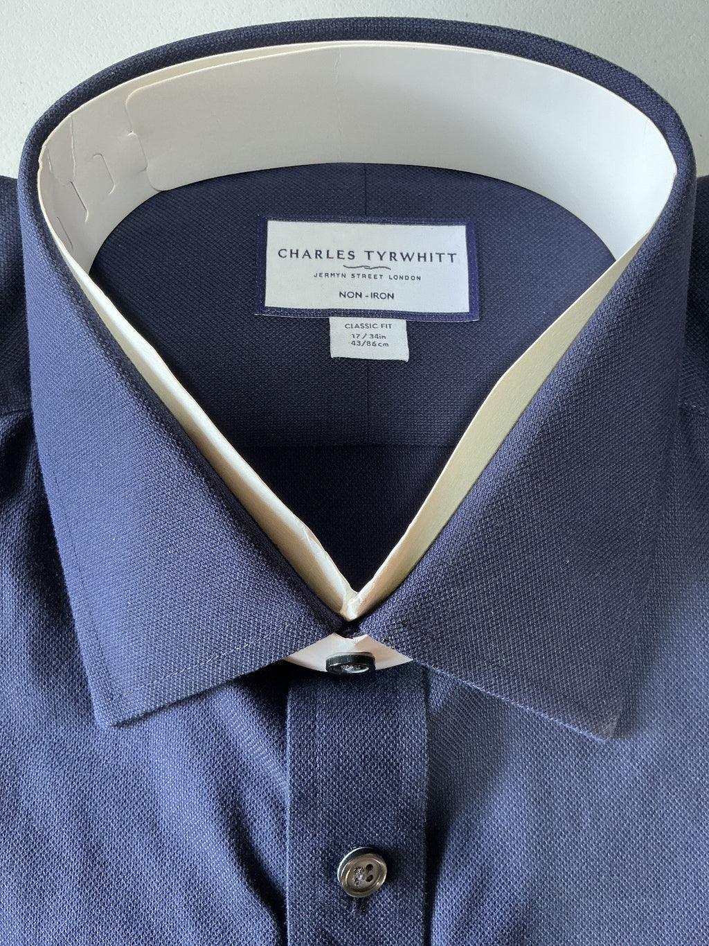 *NEW* Charles Tyrwhitt Navy Blue Non-Iron Classic Fit Shirt Size 17/34
