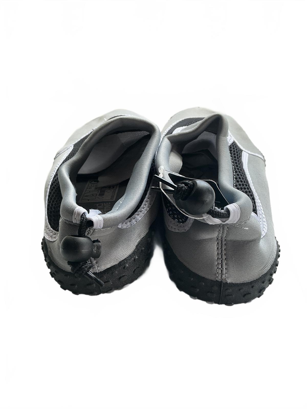 *NEW* Eden Water Shoes UK 9 EU 43 Lightweight Slip-On Water Footwear