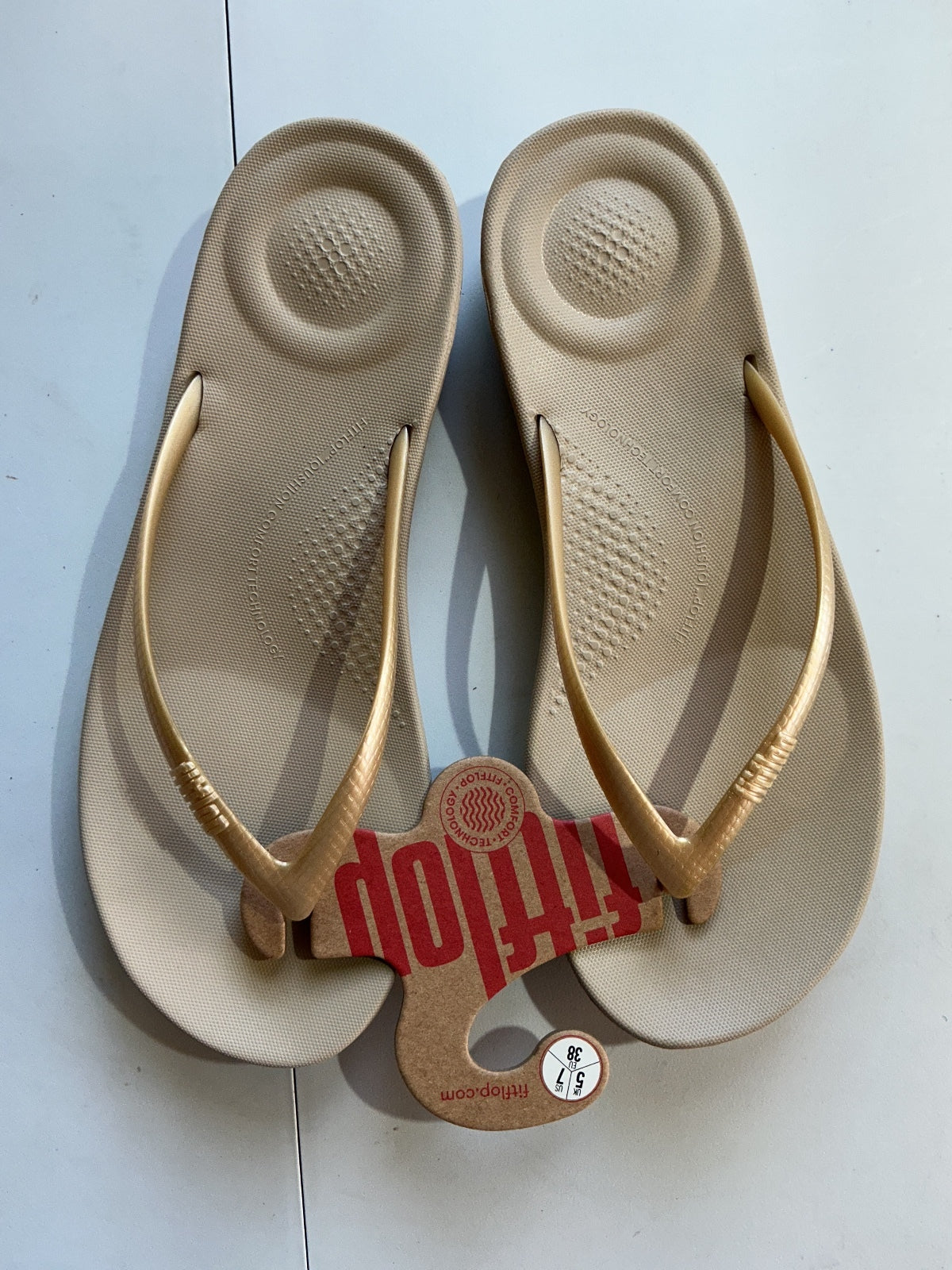 FitFlop Gold Flip Flop Sandals UK 5 Comfortable Contoured Footbed Summer