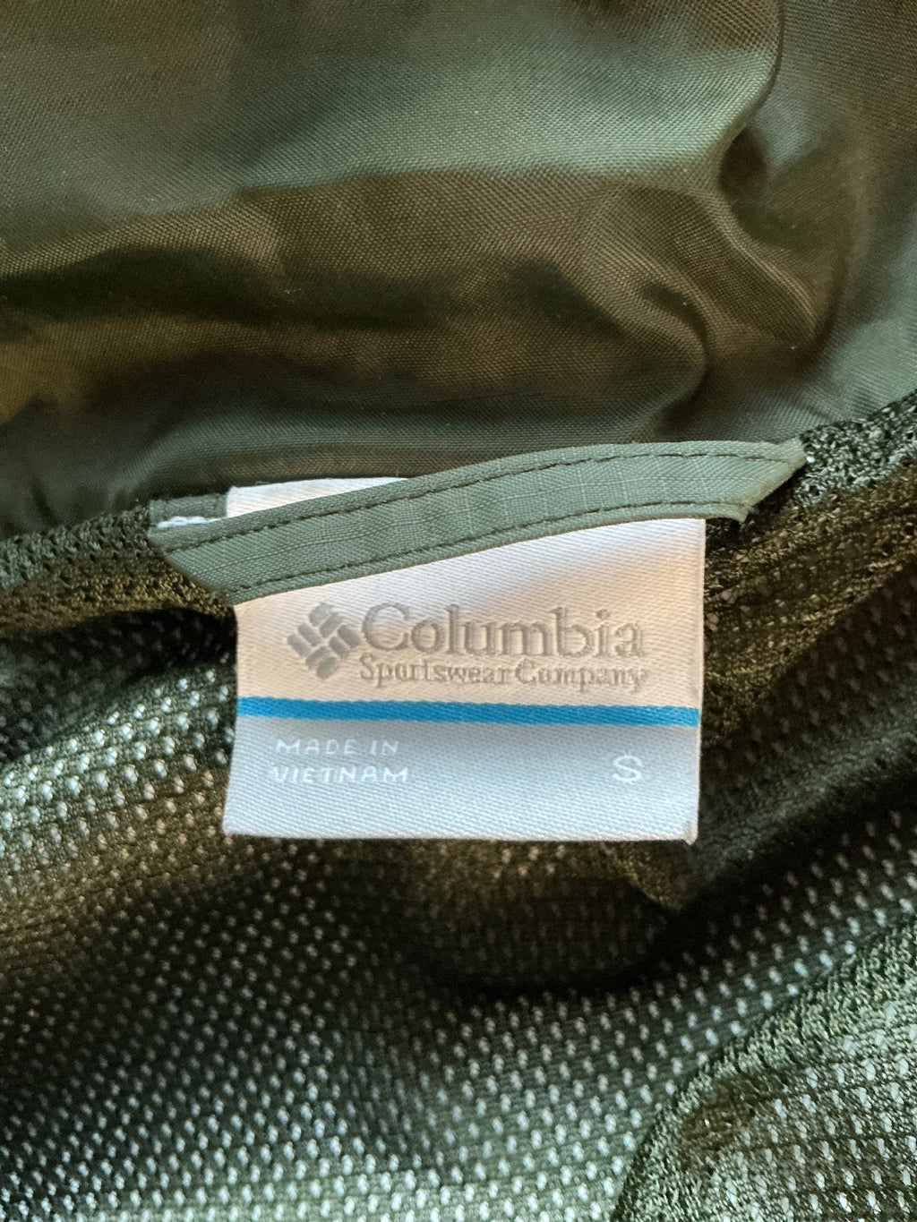 Columbia Sportswear Company Pouring Adventure Mens S Hooded Waterproof Jacket