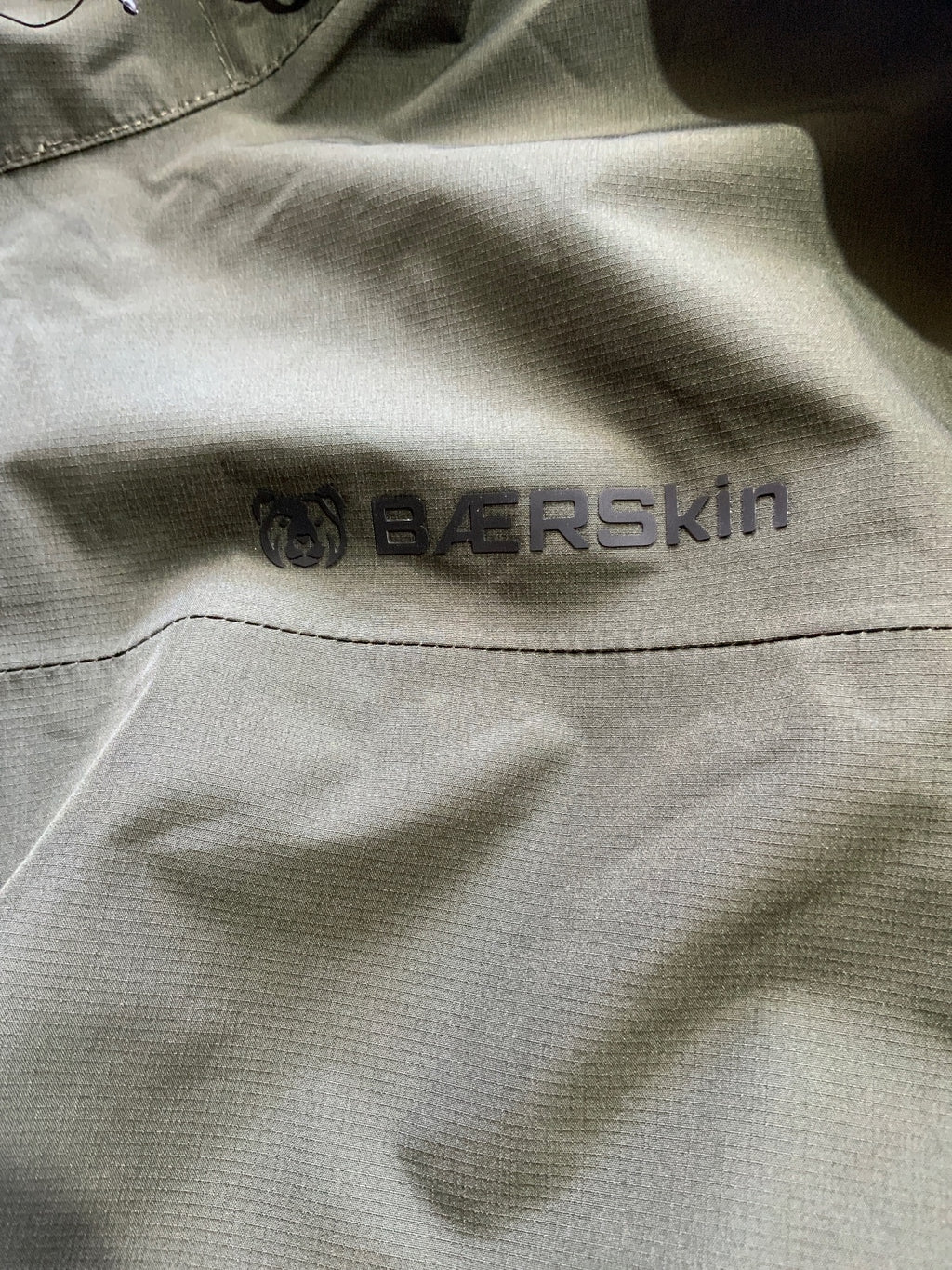 BAERSkin XL Heavy-Storm Waterproof Rain Jacket 2.0 in Hunter Green