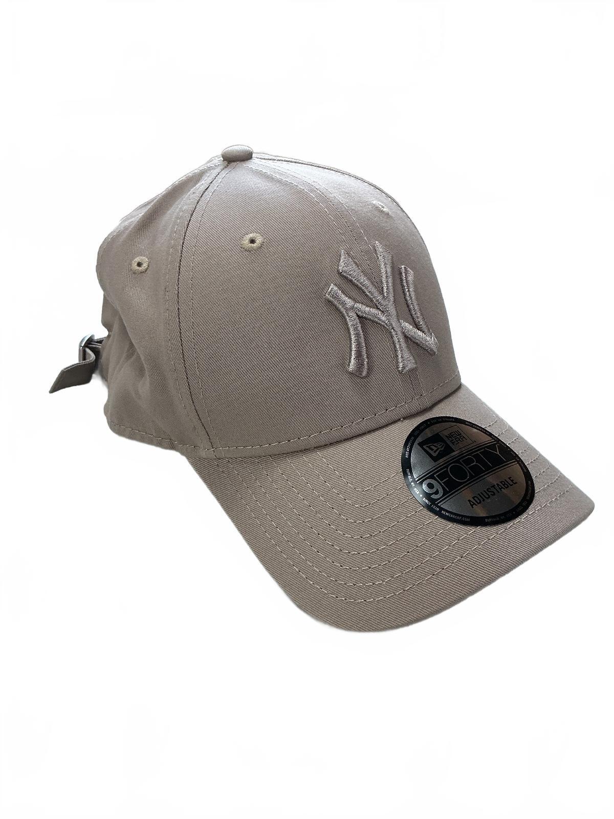 *NEW* New Era 9FORTY Adjustable Beige Baseball Yankees Cap
