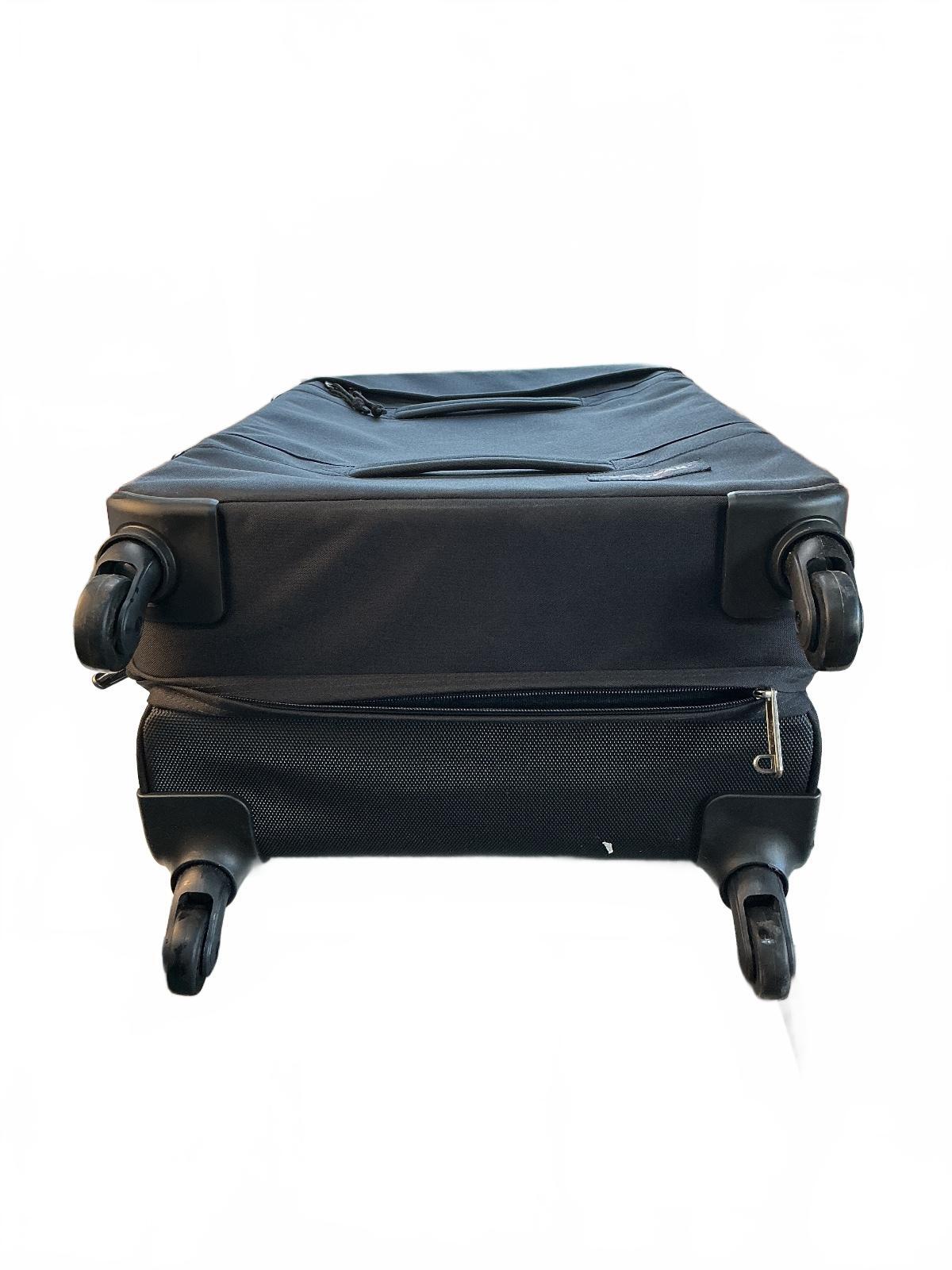 Eastpak Tranverz M Large Black Wheeled Travel Suitcase Luggage