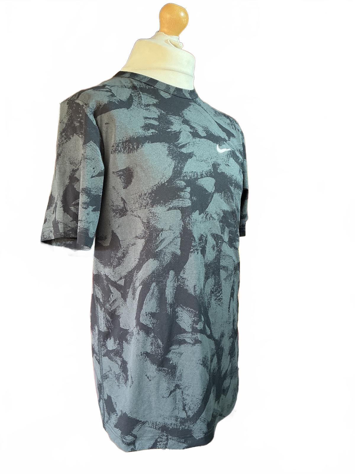 Nike Men's Stone Dri-Fit Training T-Shirt Size T Marble Print Activewear