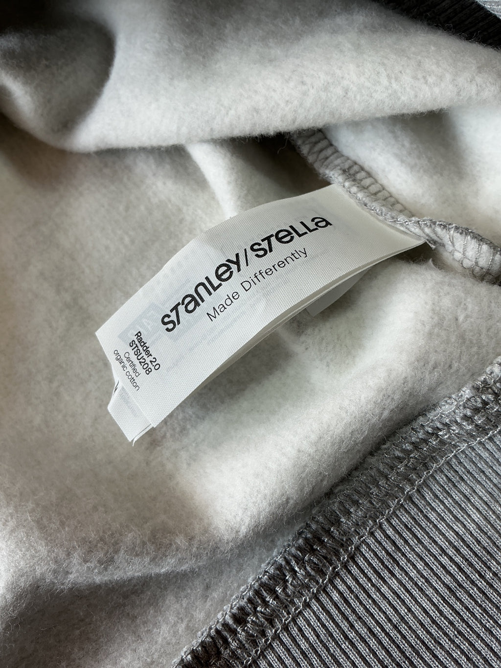 Kemo Telford Ladies The Gaiad Organic Sweatshirt in Medium Oversized Fit