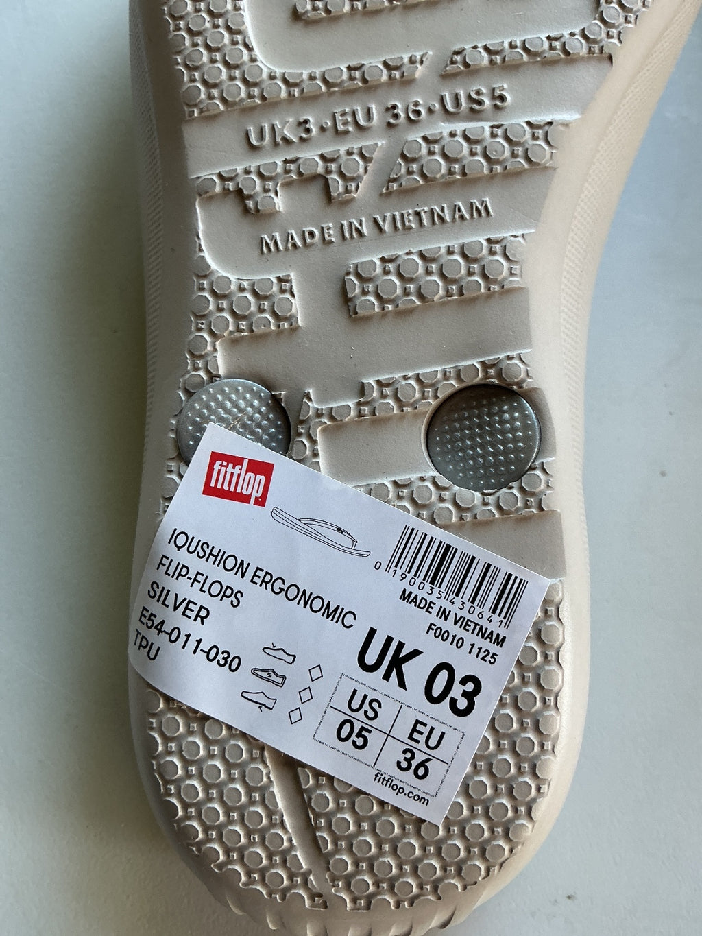 FitFlop Silver Cushion Ergonomic Flip Flops UK 3 EU 36 US 5 Comfortable