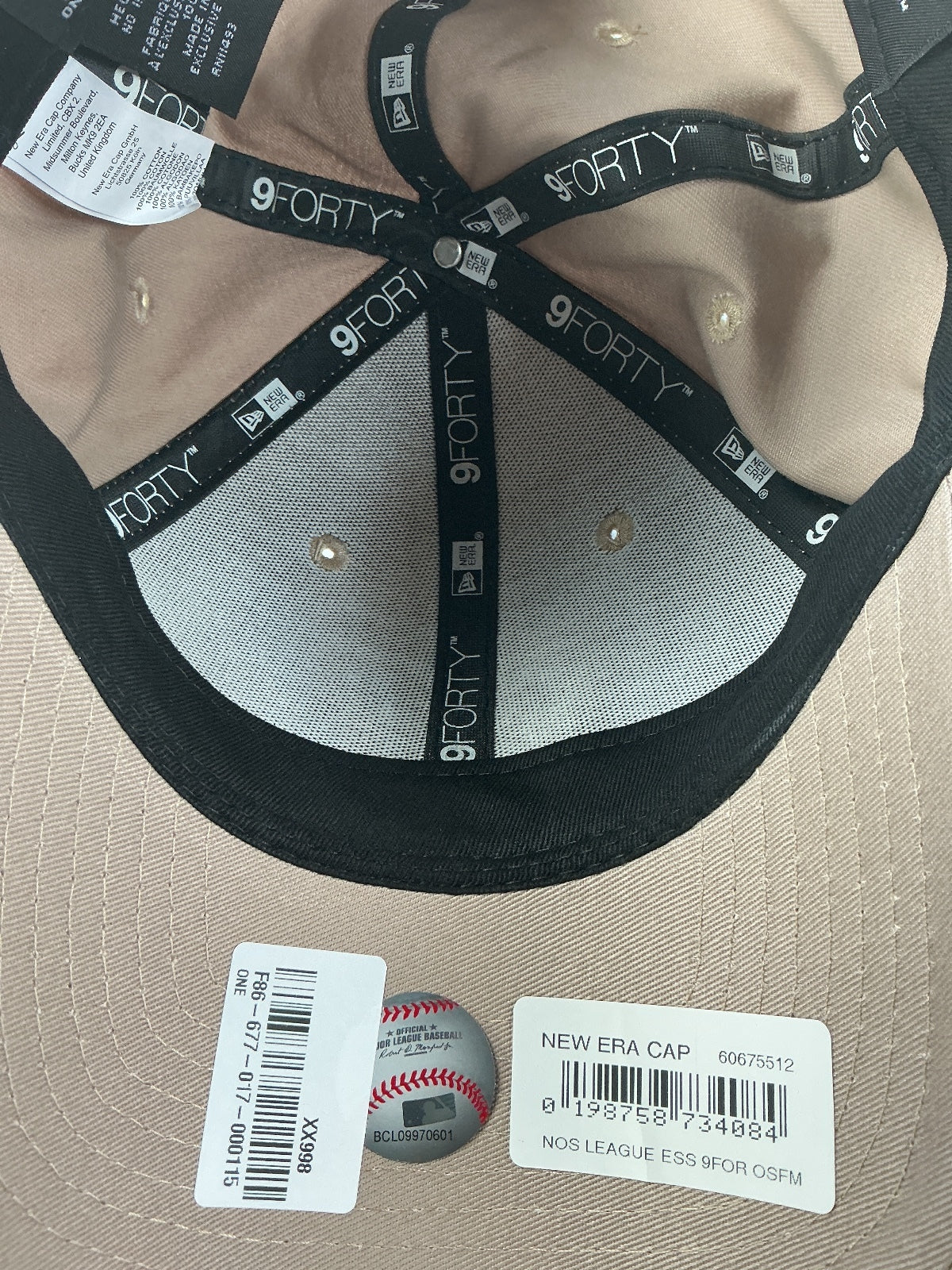 *NEW* New Era 9FORTY Adjustable Beige Baseball Yankees Cap