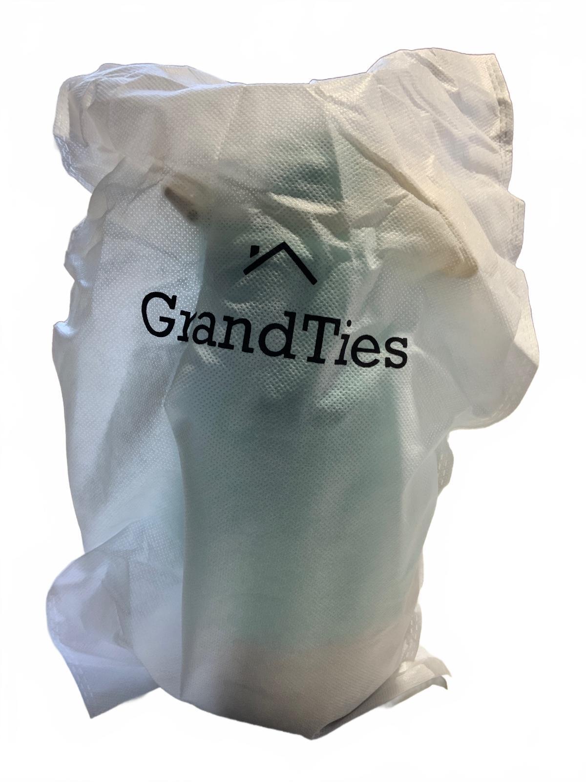 GrandTies Wide Mouth Insulated Bottle with Two Pet Bowls 32oz / 950ml