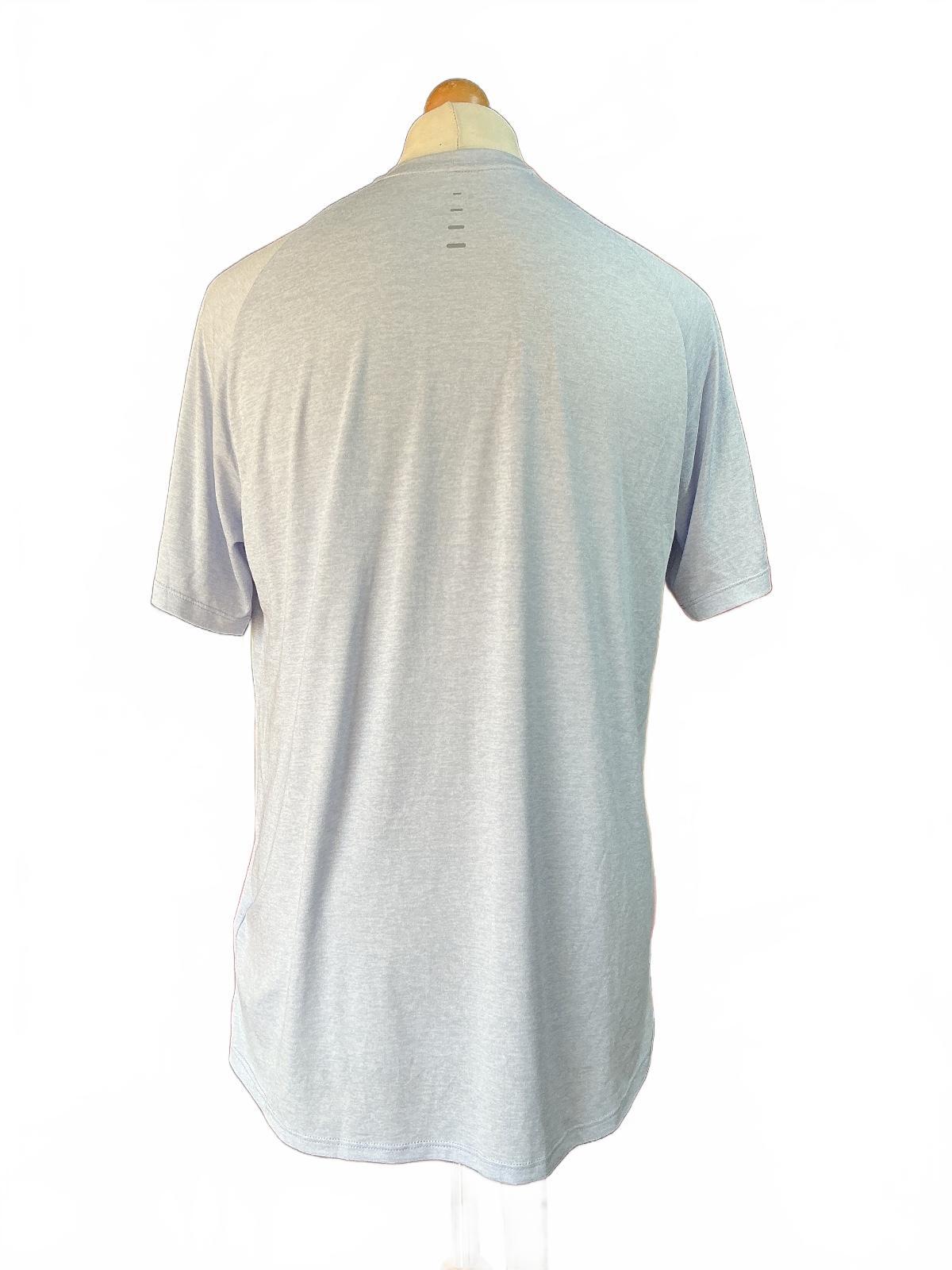 *NEW* Nike Men's Running Dri-FIT Stride Short Sleeve Top Grey Size M