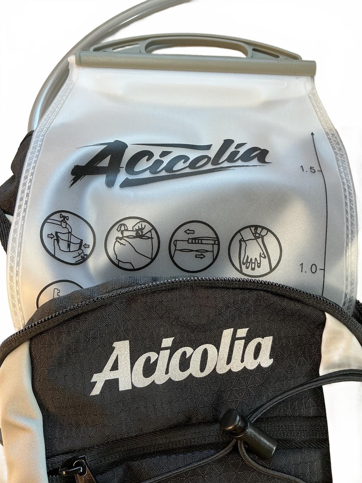 Acicolia Hydration Backpack with 1.5L Reservoir Size Medium