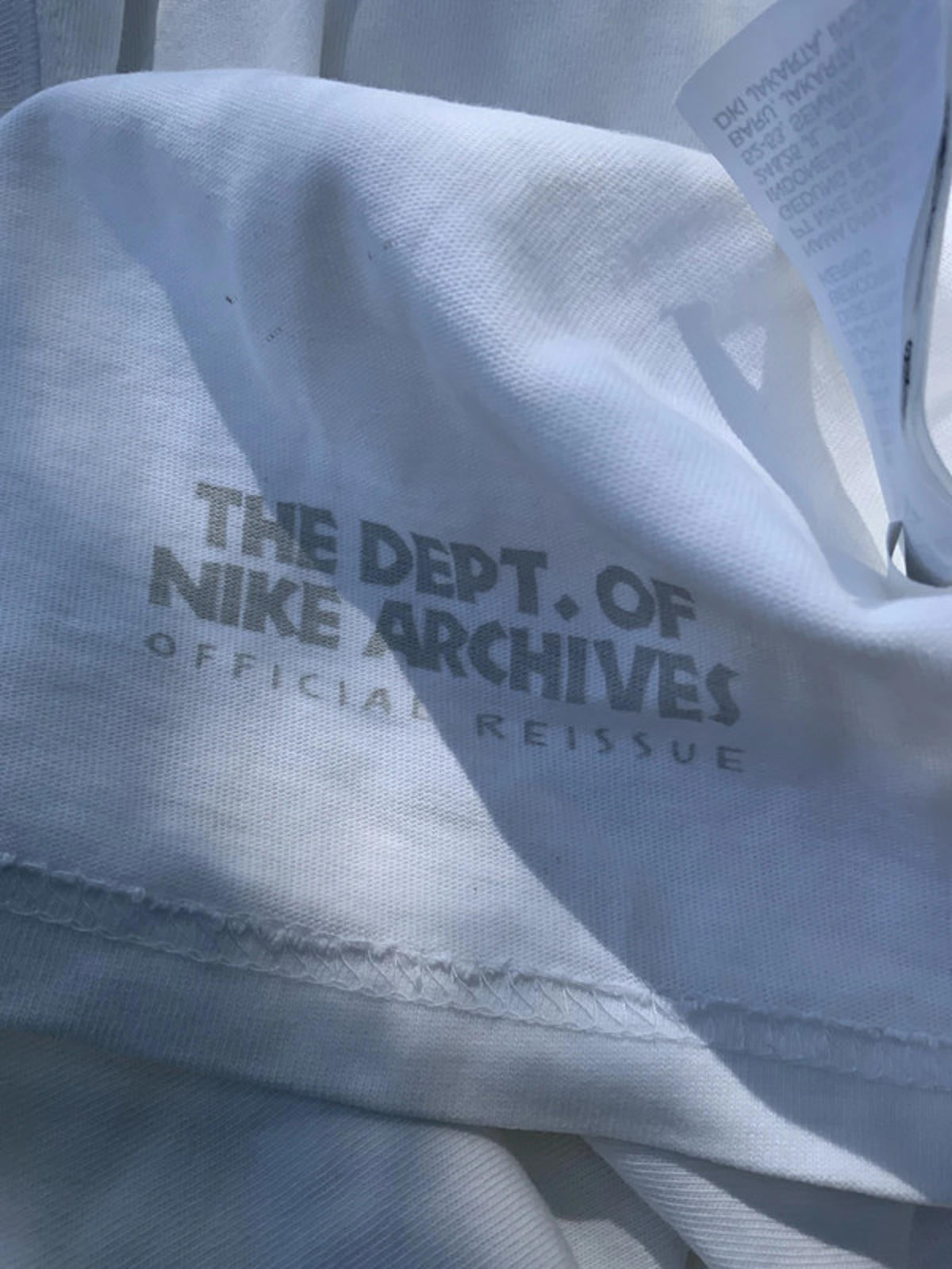 Nike reissue Tshirt small