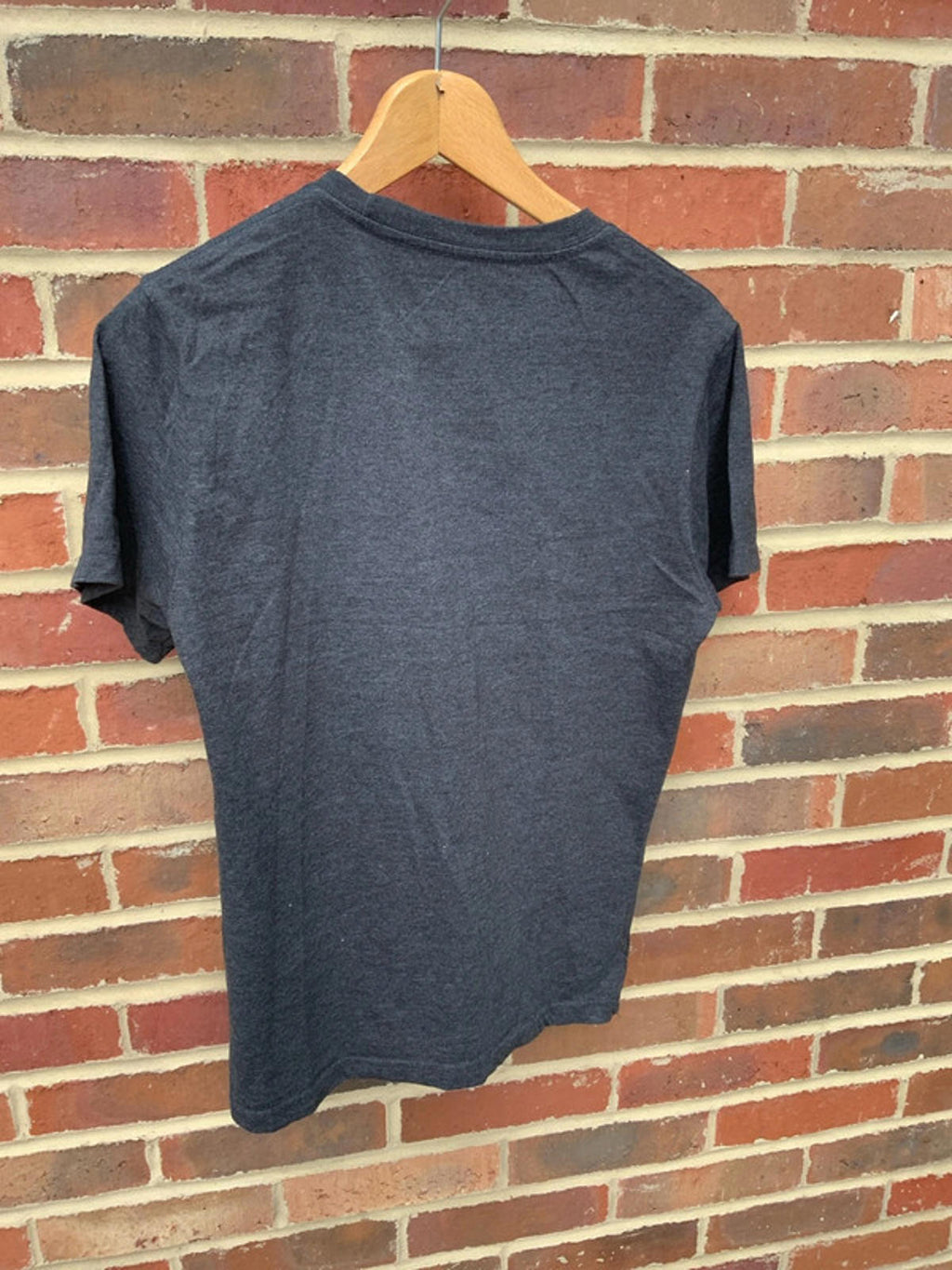 Lee tee small