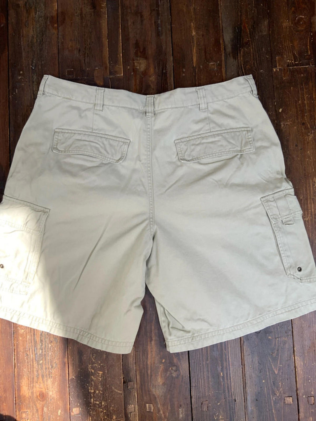 Columbia cargo shorts 40 waist xxl