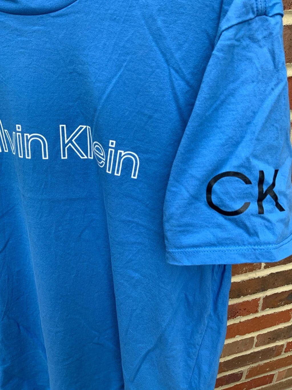 Calvin klein t shirt large