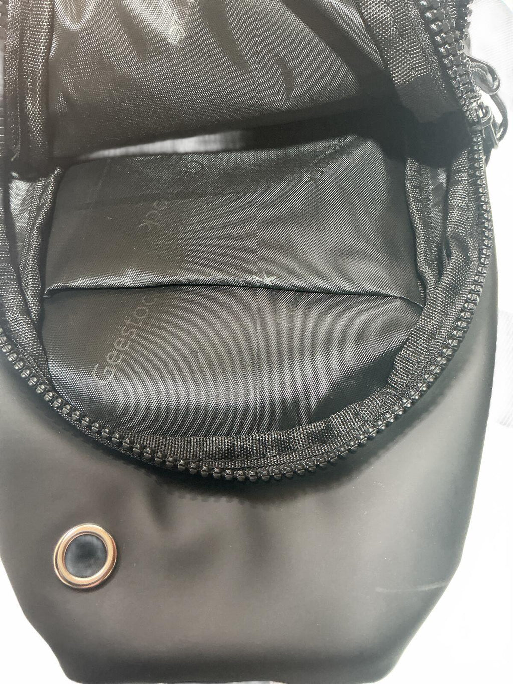 Geestock Black Sling Bag Crossbody Compact Size Adjustable Strap
