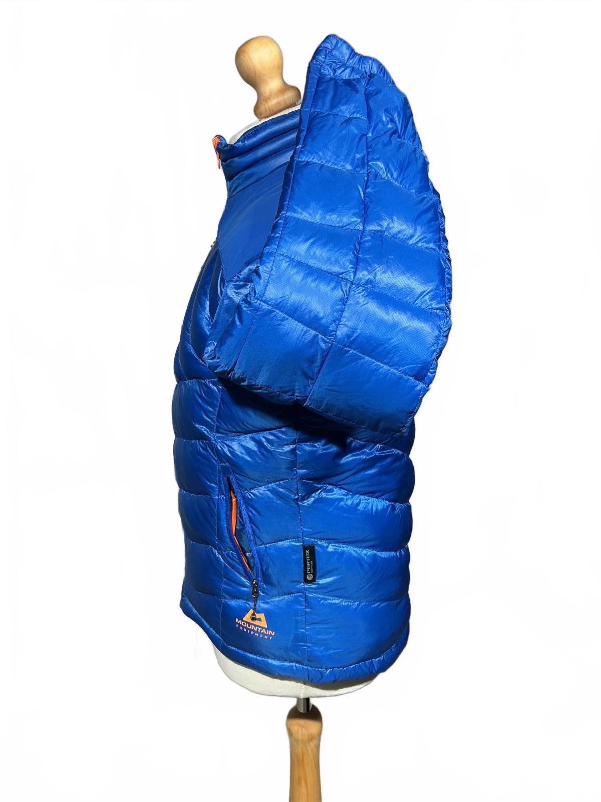 Mountain Equipment Men's Blue Puffer Jacket with Orange Zipper