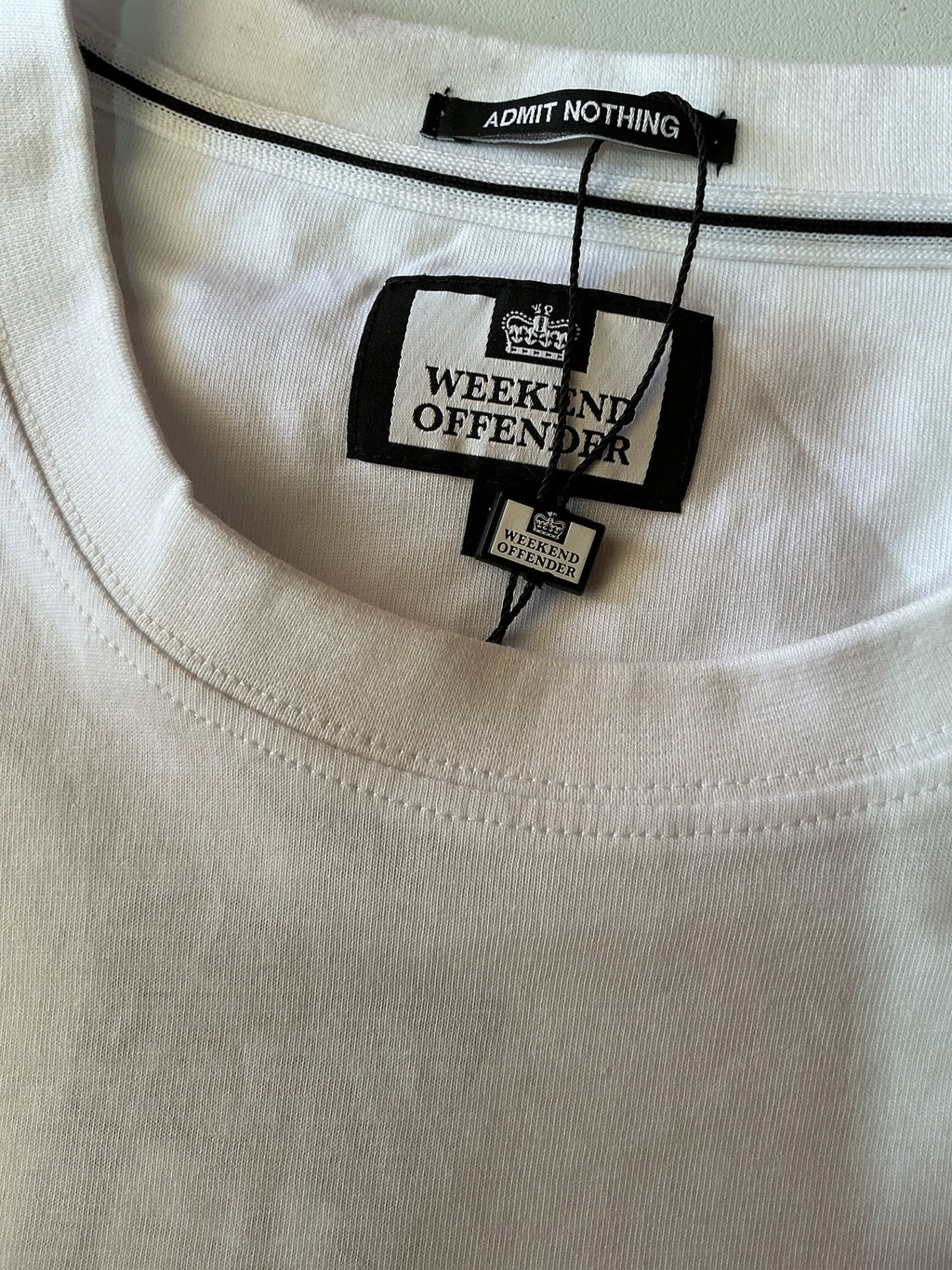 Weekend Offender Deadstock White Graphic T-Shirt Size Regular XL
