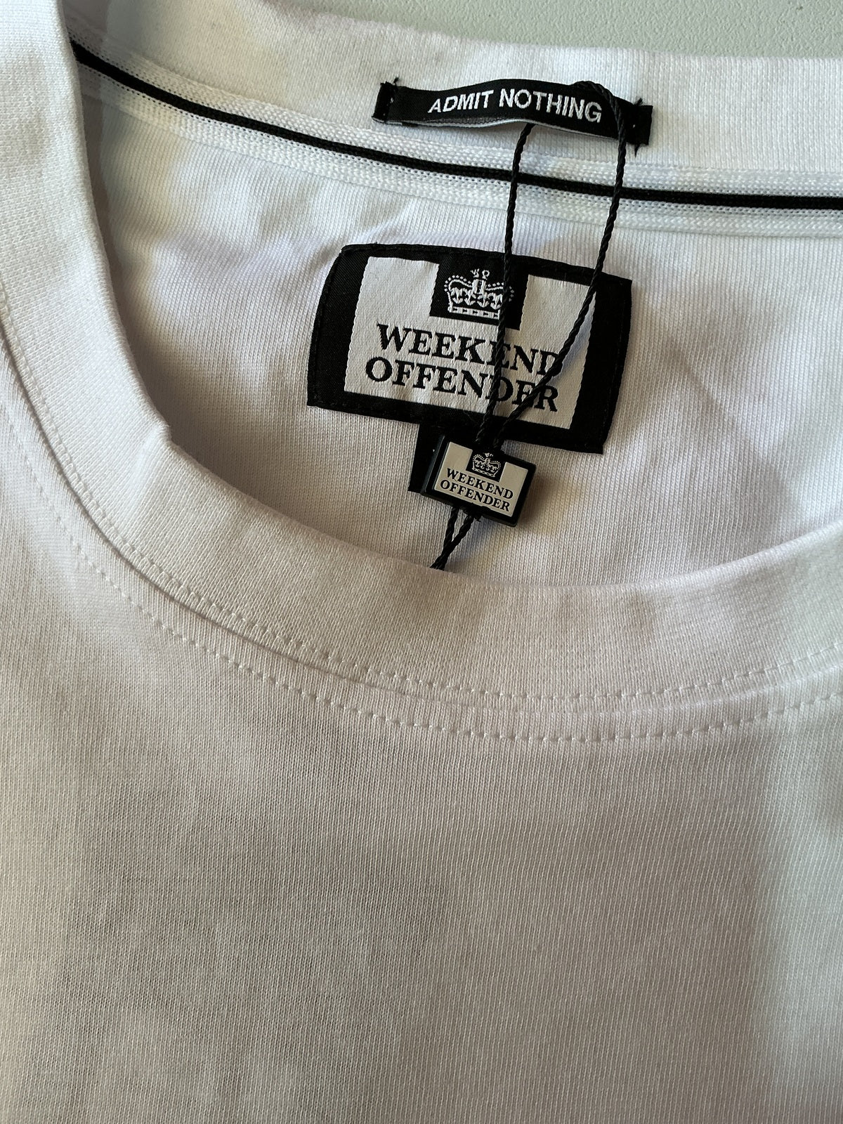 Weekend Offender Deadstock White Graphic T-Shirt Size Regular XL