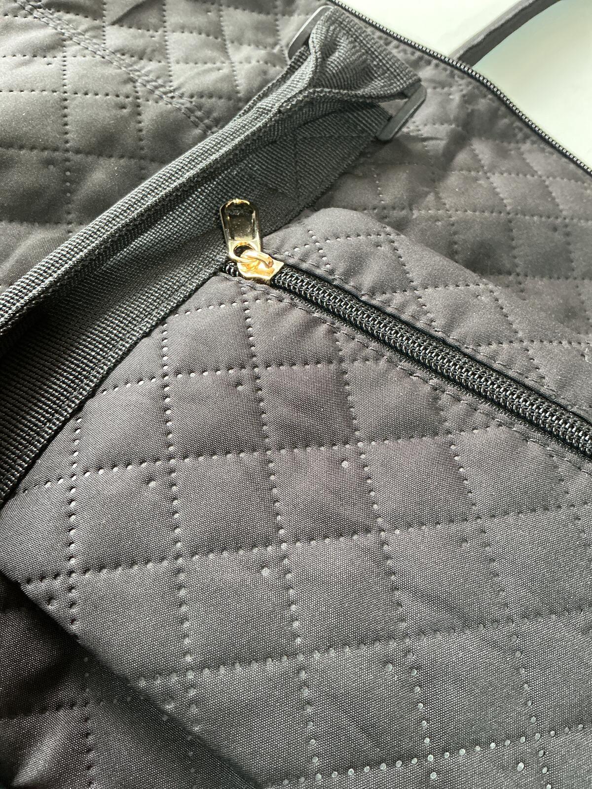 Hotor Large Black Quilted Travel Duffel Bag with Pouch