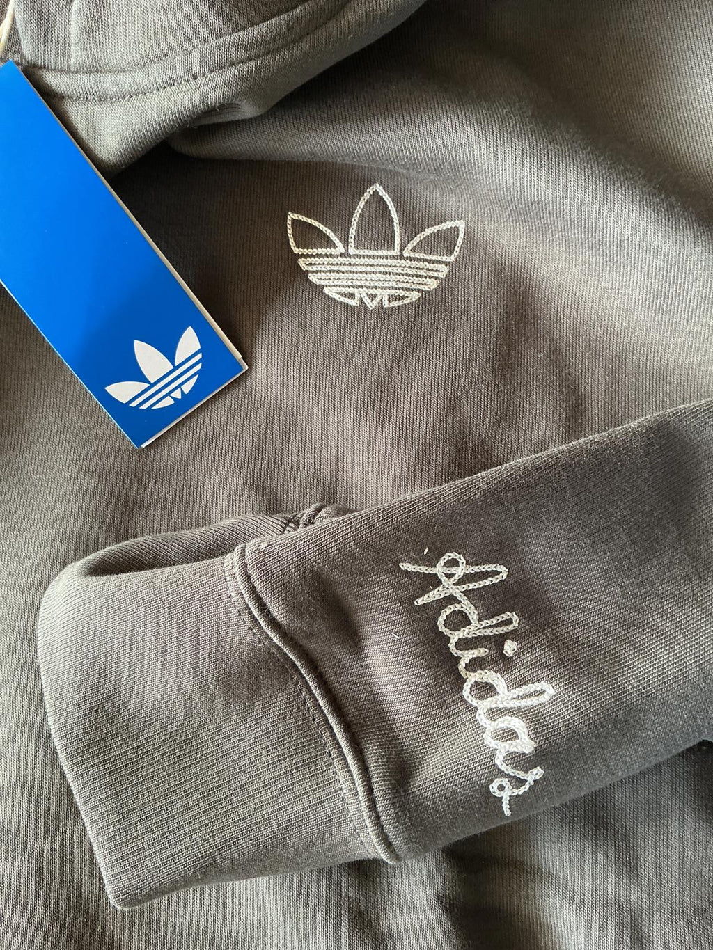 Adidas Originals Hoodie Size Regular L Comfortable Casual Wear