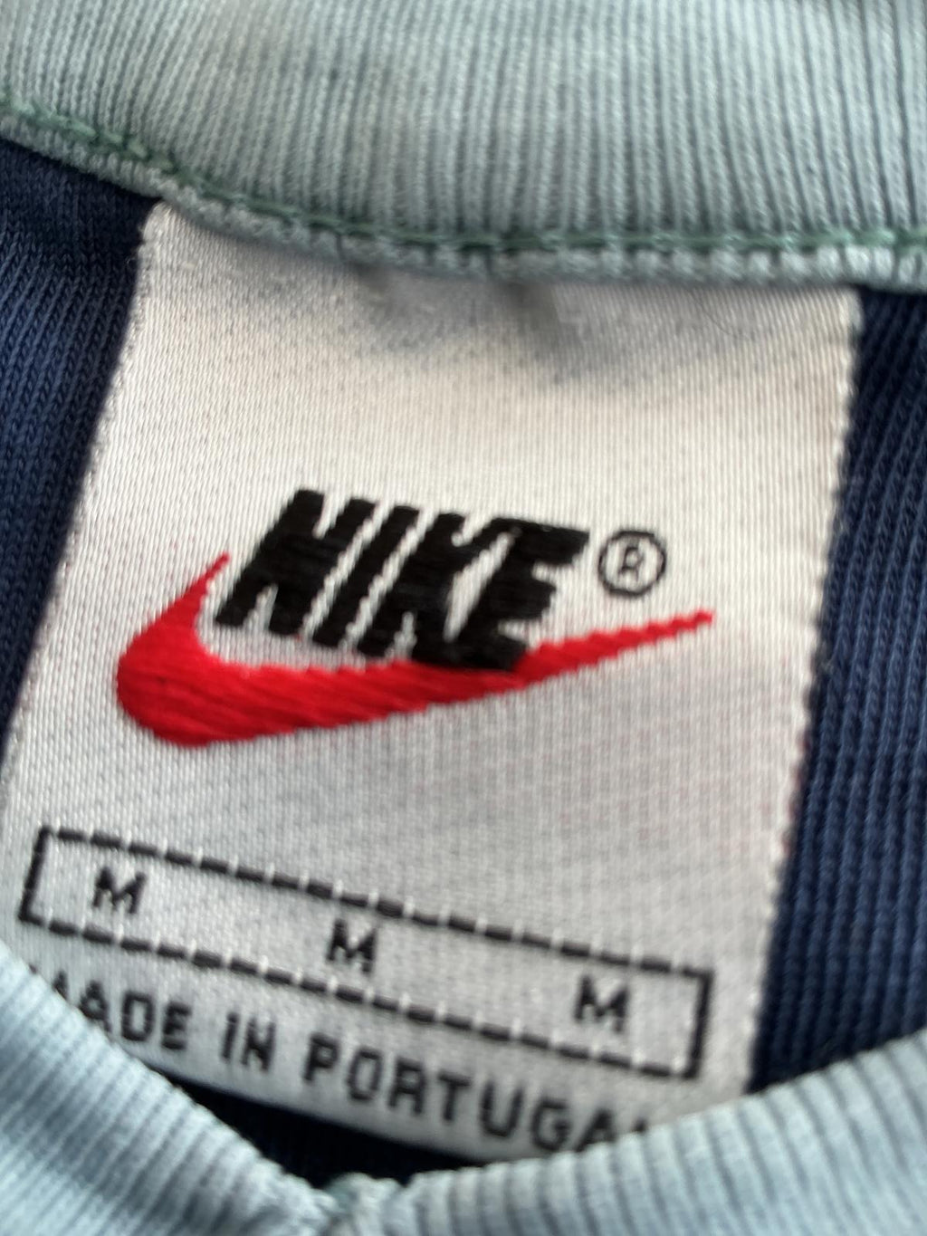 Vintage 90’s Nike Air Blue V-Neck T-Shirt Size Regular M