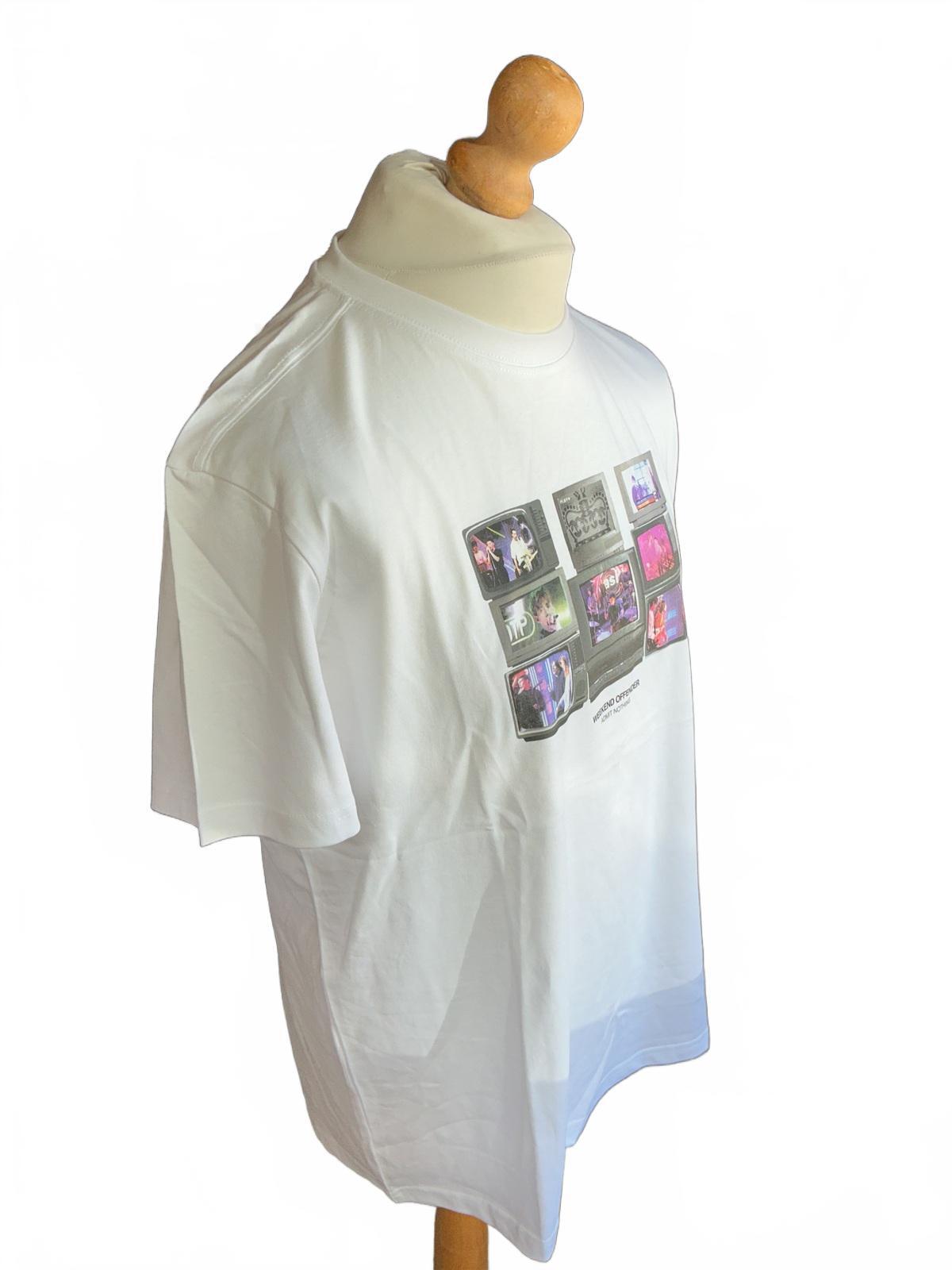 *NEW* Weekend Offender White Graphic T-Shirt Size L Casual Streetwear