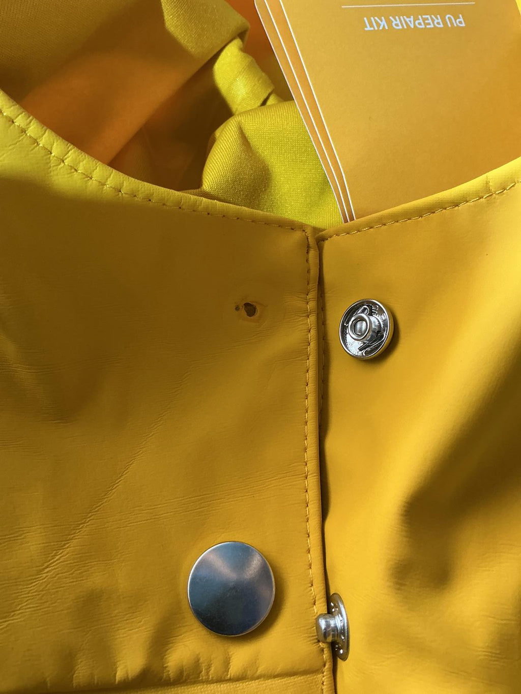Helly Hansen Mustard Yellow Waterproof Hooded Raincoat Jacket Size Regular M