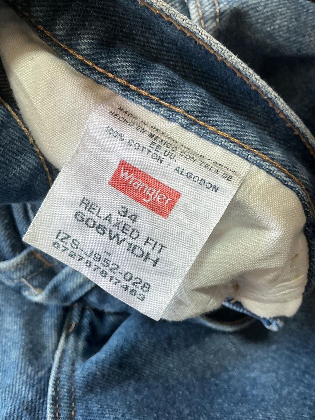 Wrangler Classic Blue Denim Jeans Size Waist 34 in. Comfortable Fit