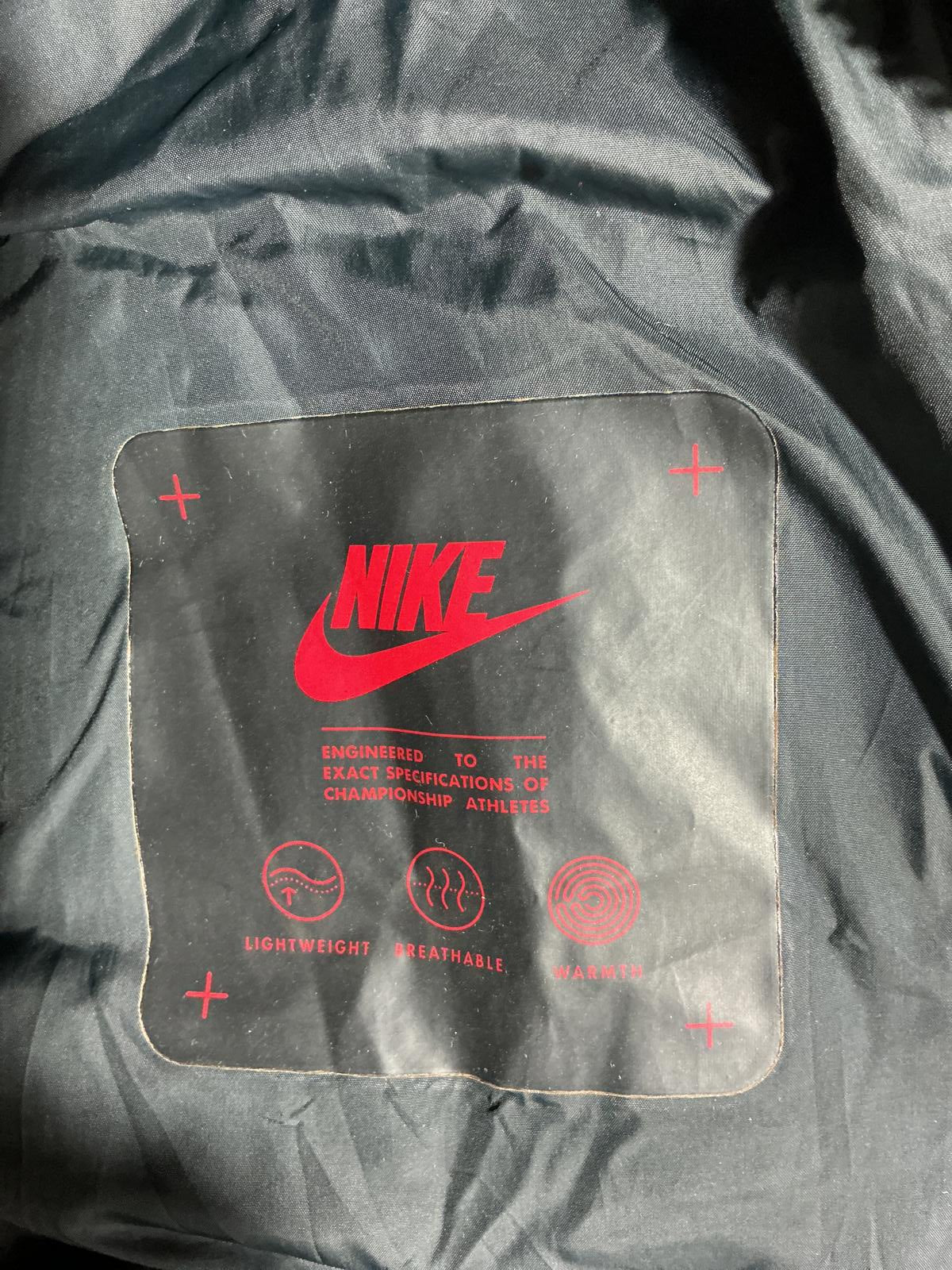 Nike Black Puffer Coat with Hood Size Regular 6 Stylish Winter Outerwear