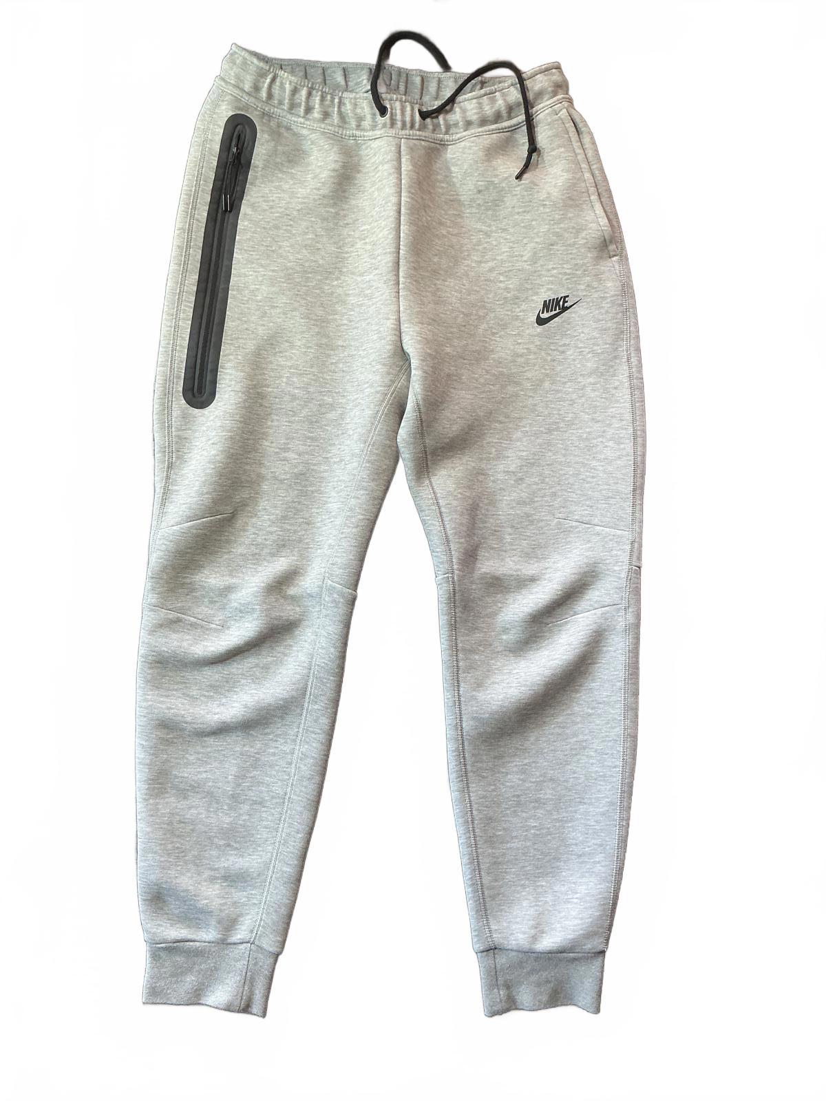 Nike Tech Grey Joggers Sweatpants with Zipper Pockets Size Regular M