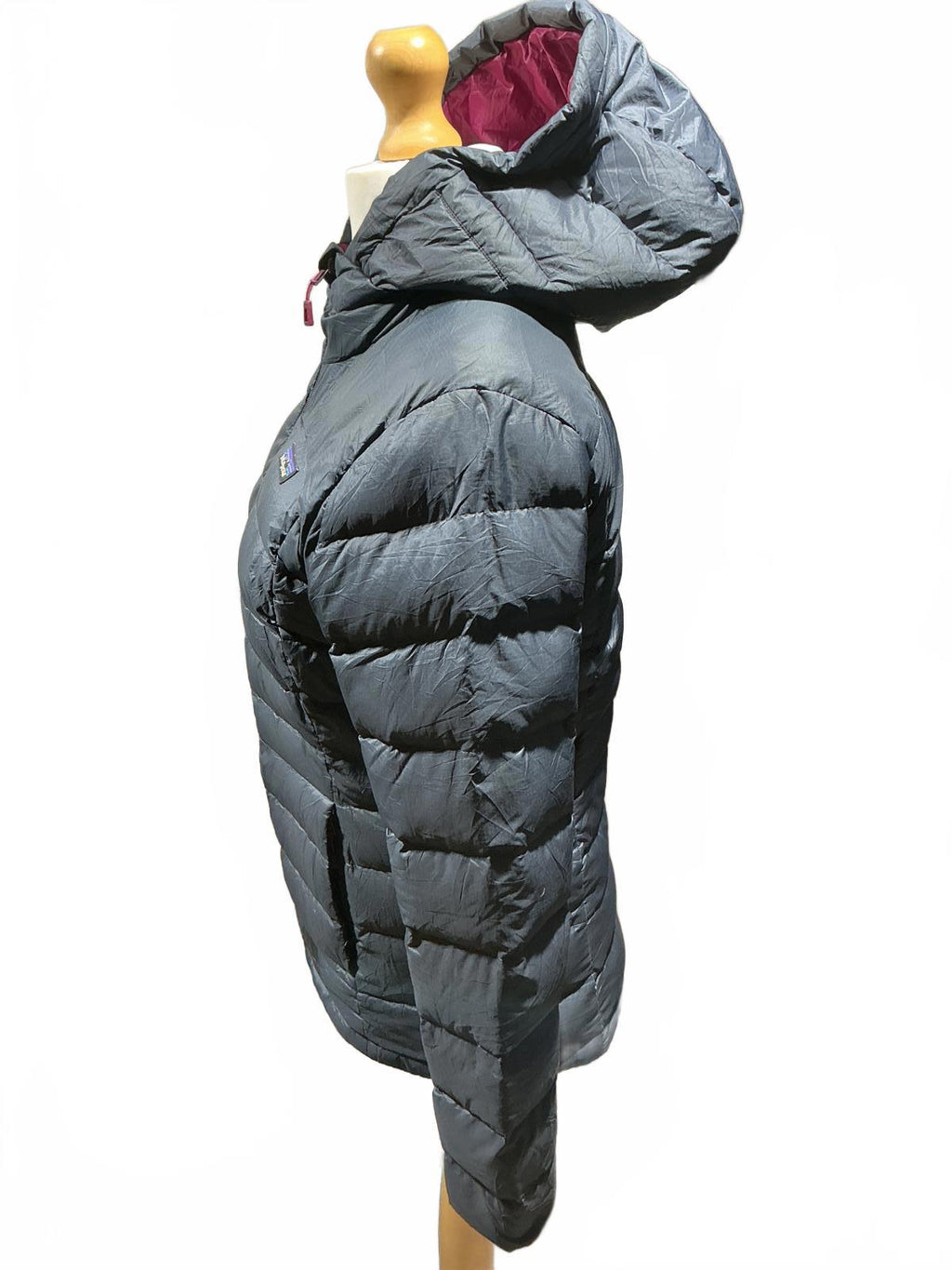 Patagonia Women's Black Hooded Puffer Jacket Size Regular Small Warm Winter Coat
