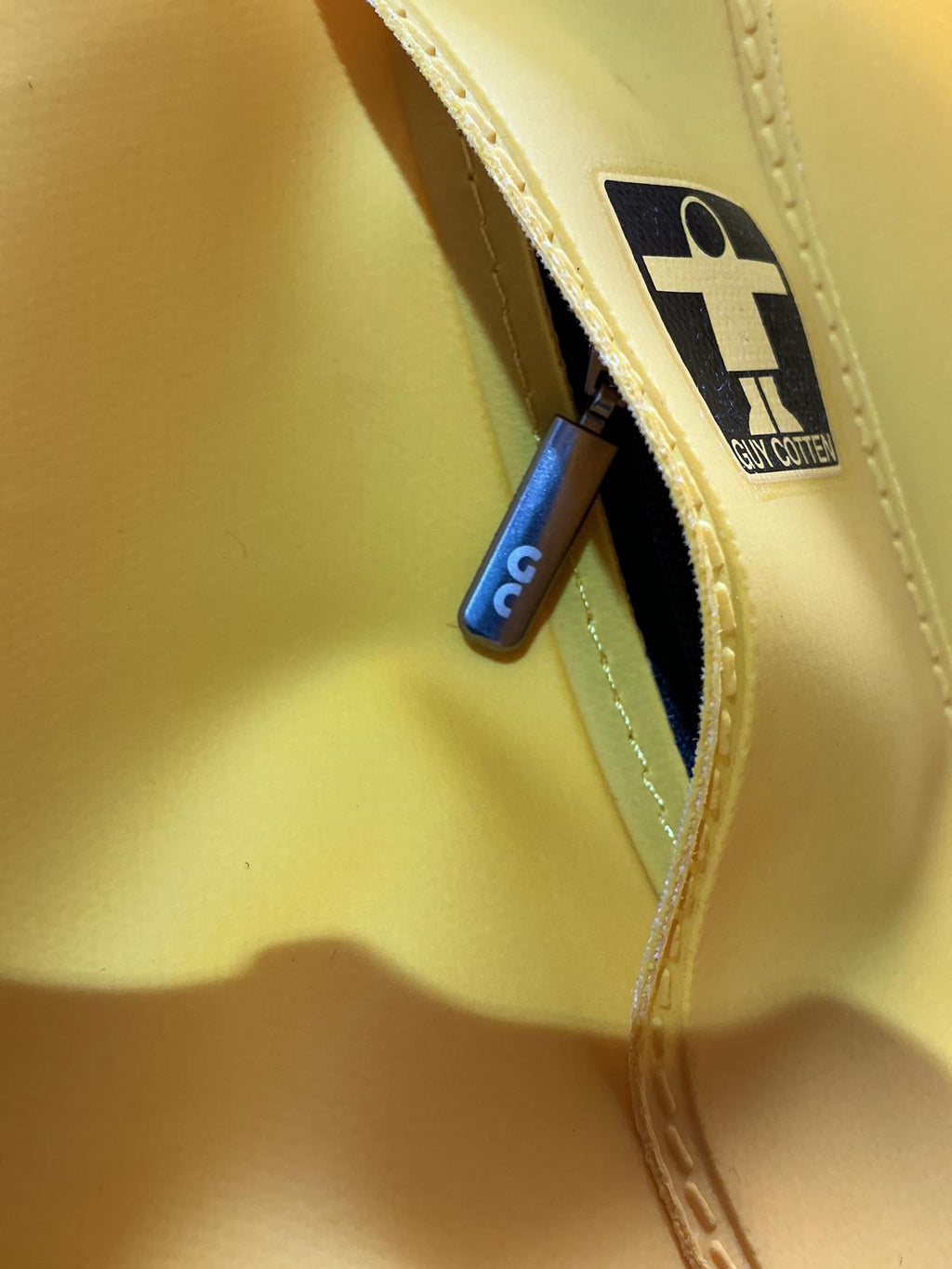 *NWT Ladies Guy Cotten Hecate Yellow Glentex Waterproof Jacket with Hood Size Xl