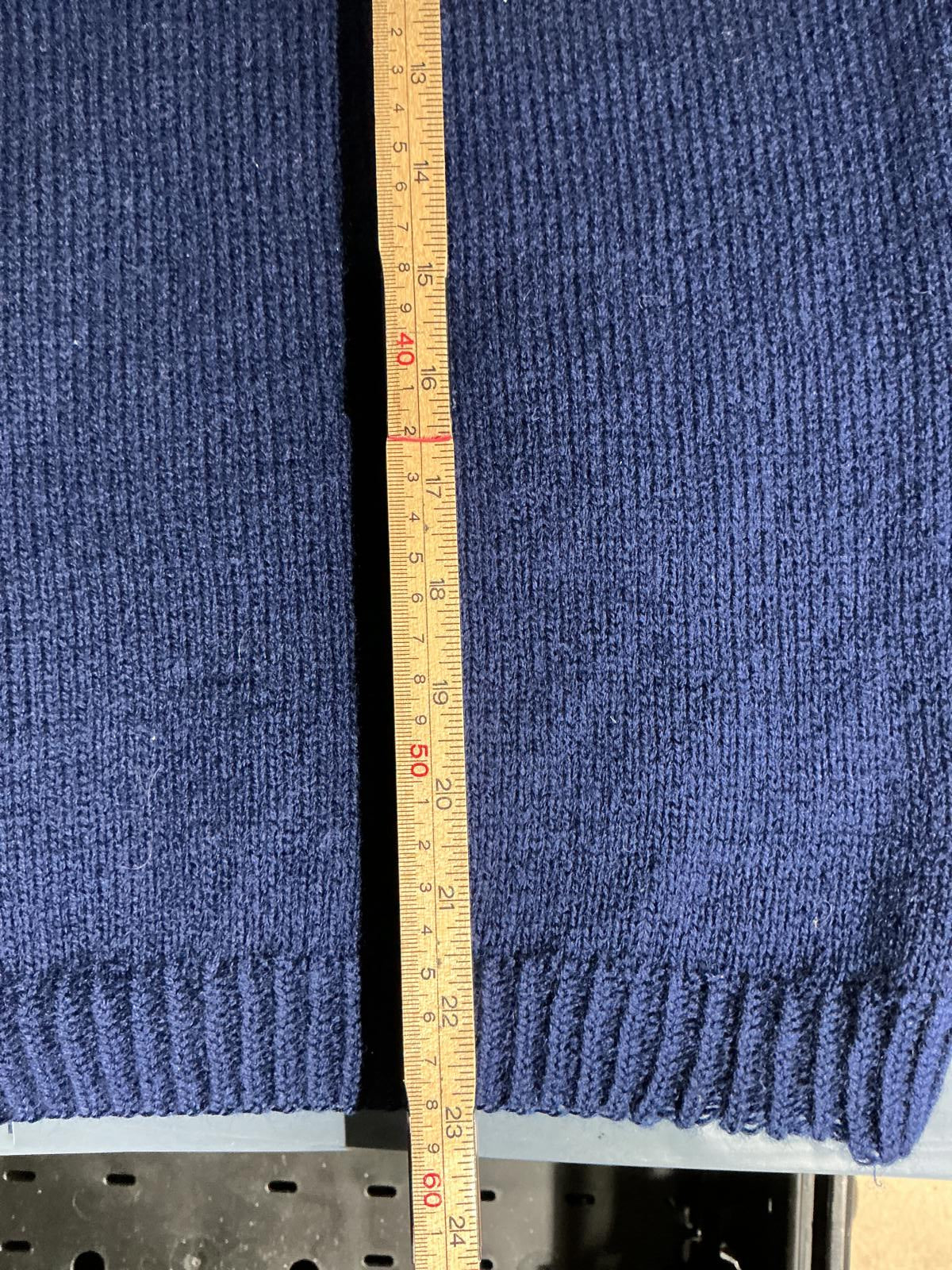 Vintage Men's Blue and White Patterned Icelandic Wool Sweater