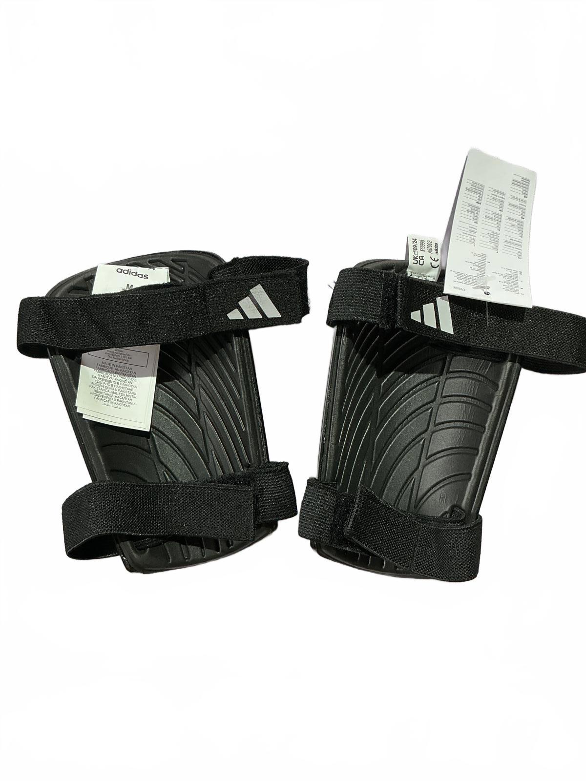 Adidas Football Soccer Shin Guards Black Gold Size Medium+Tpu Studs