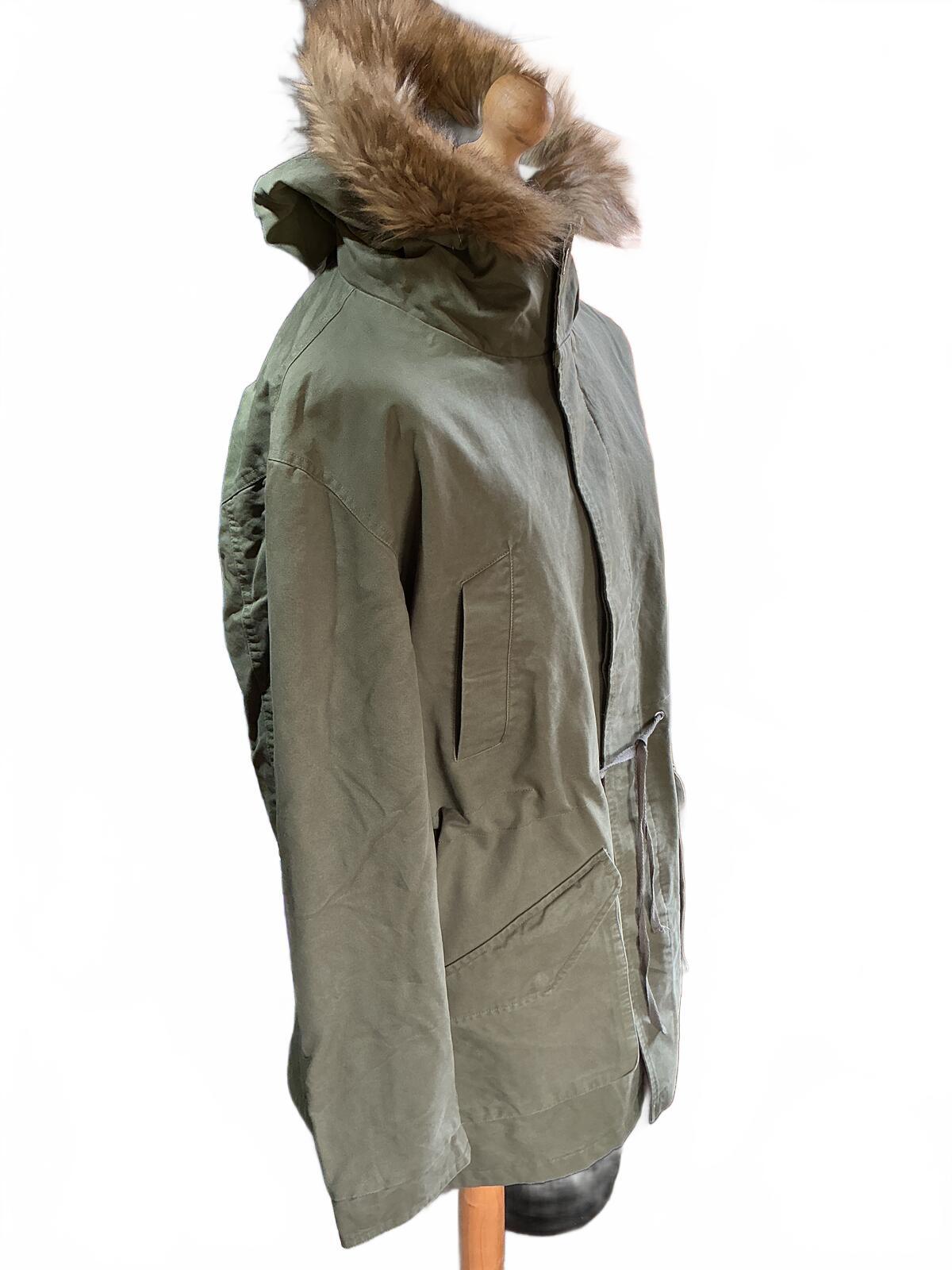 Urban Outfitters BDG Olive Green Parka Coat with Faux Fur Hood Lining Size M